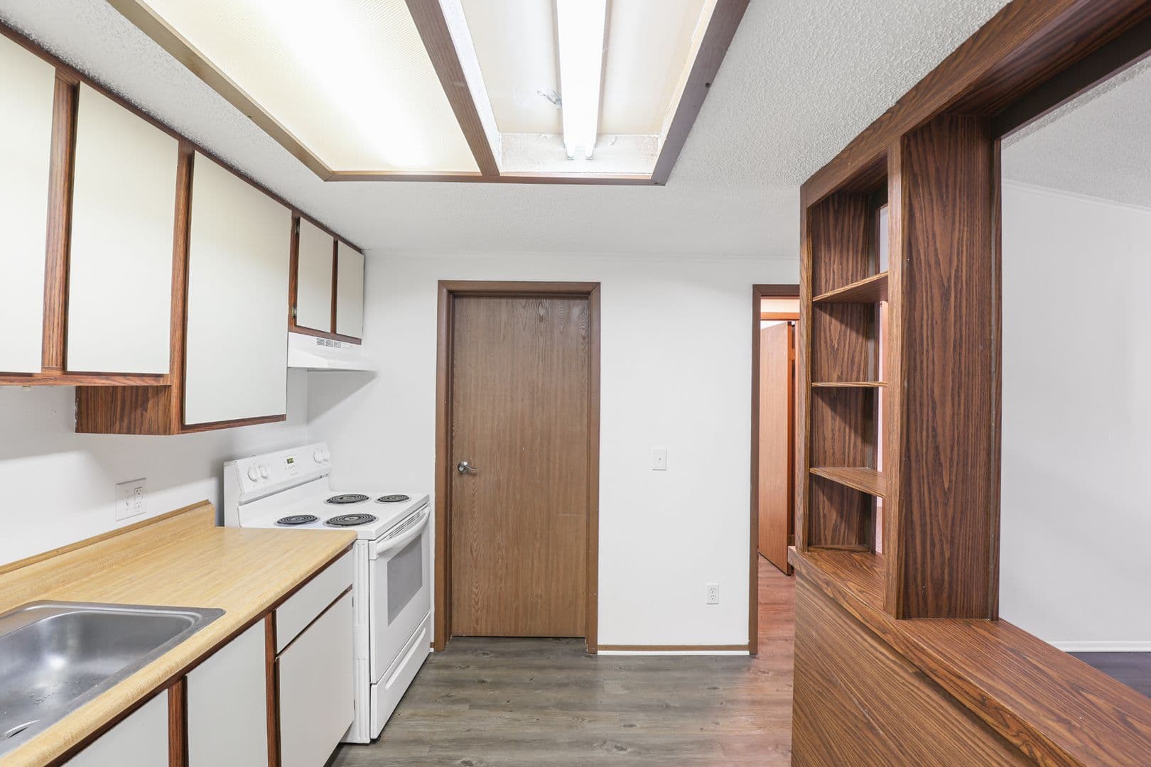 Haslett Apartment: 1373 Montgomery Court