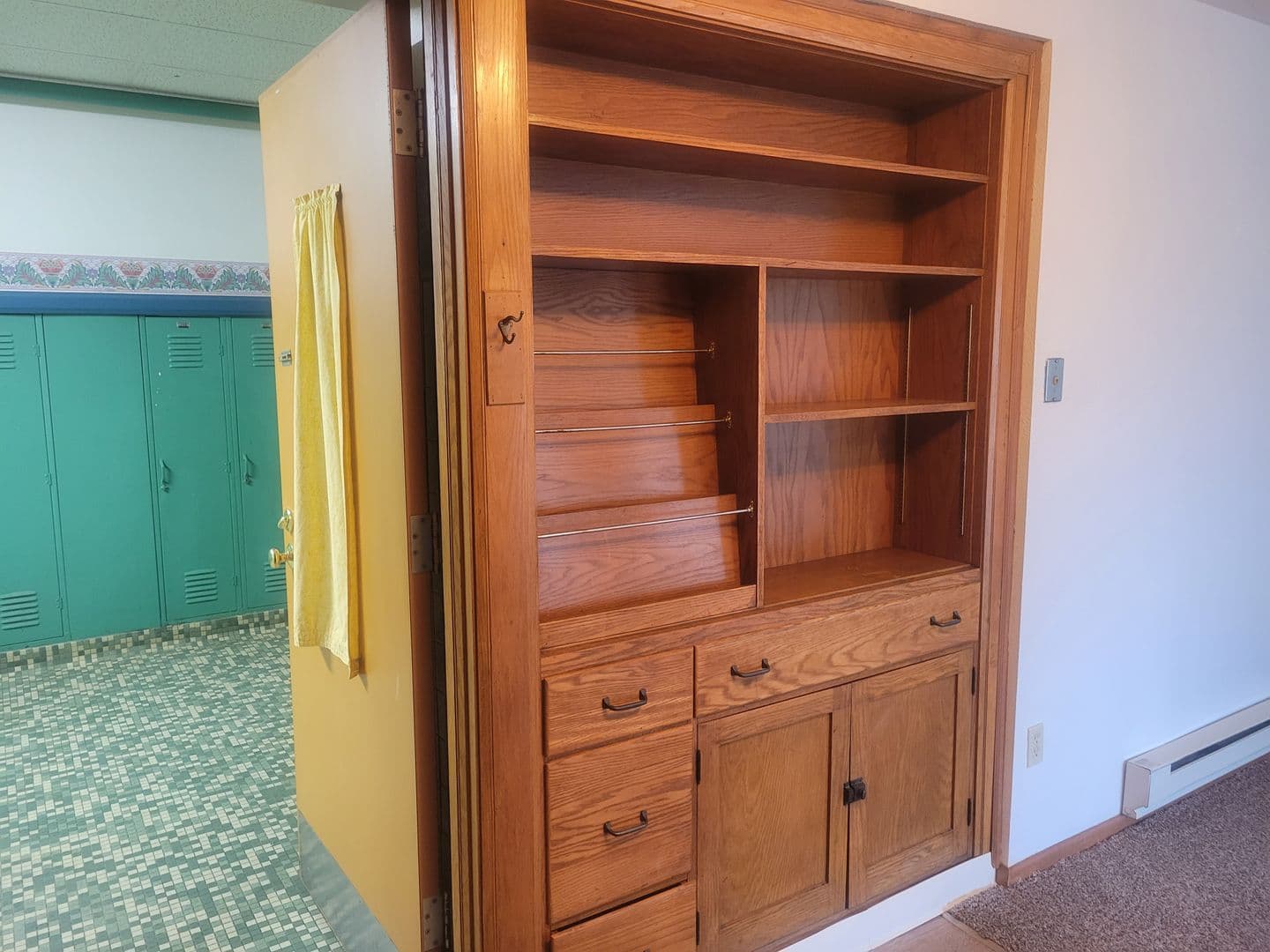 Olivet Apartment: 350 Church Street