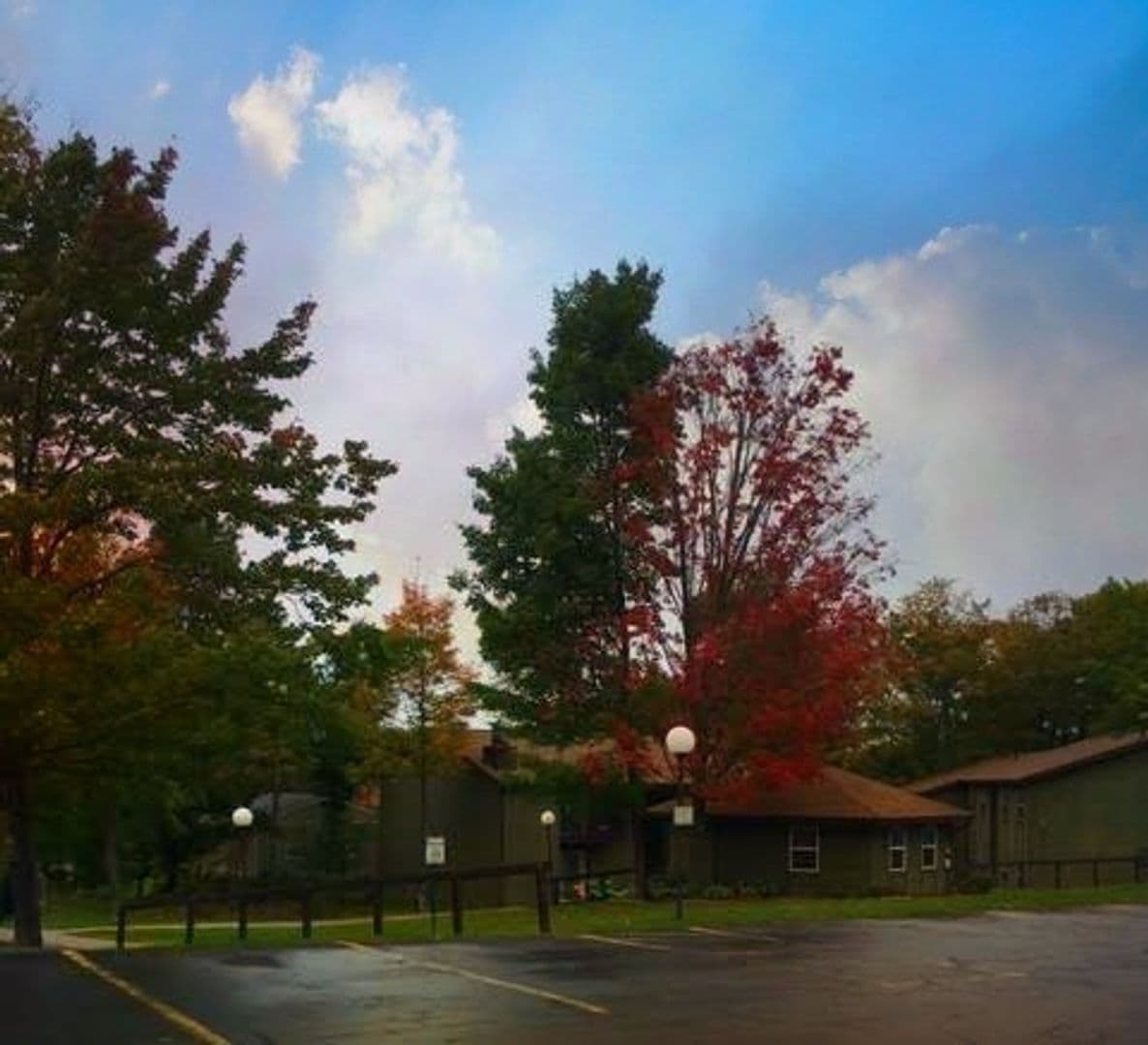 Marquette Apartment: 1000-1142 Northland Drive