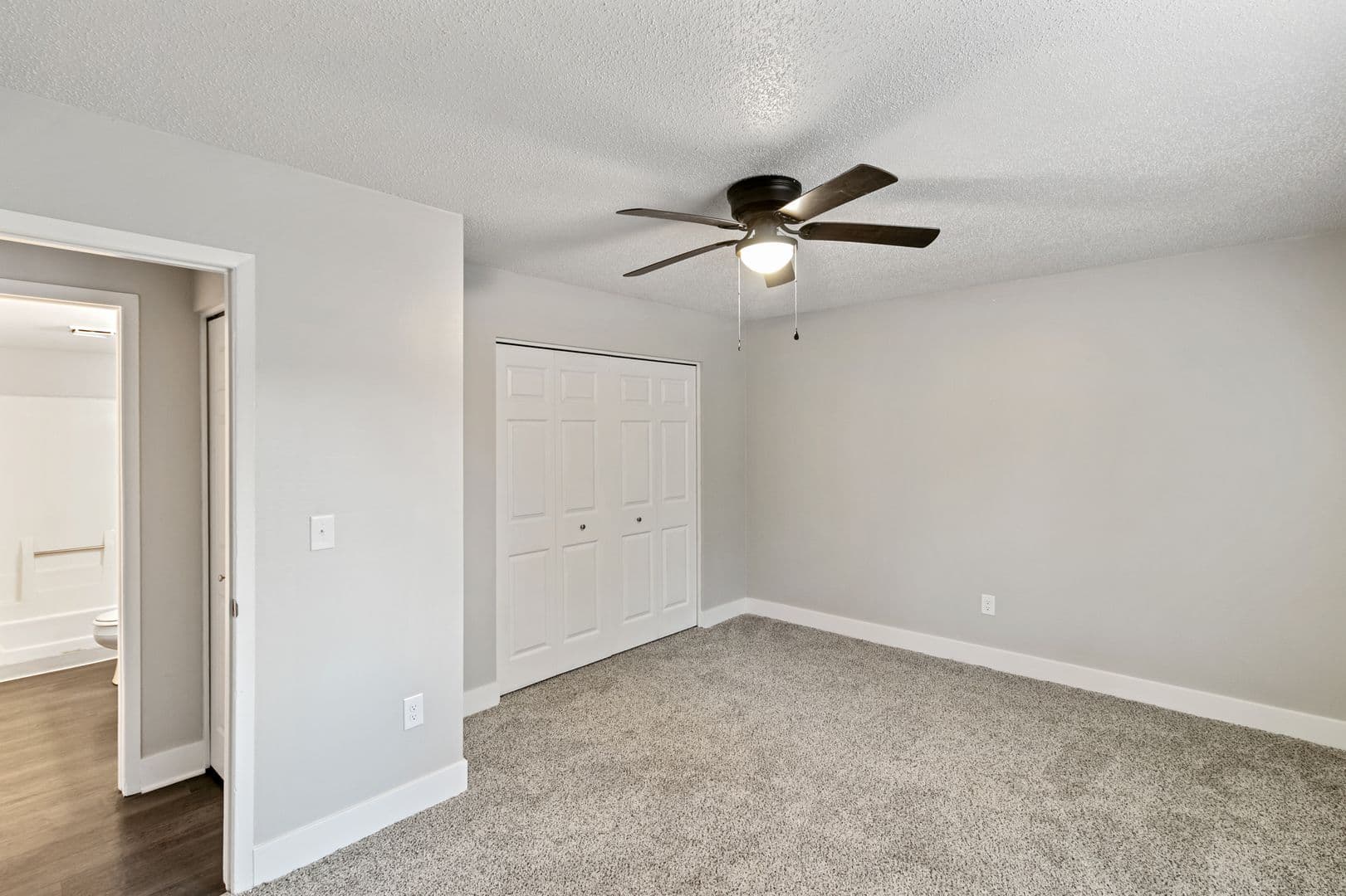 Lowell Apartment: 201 N. Center St.