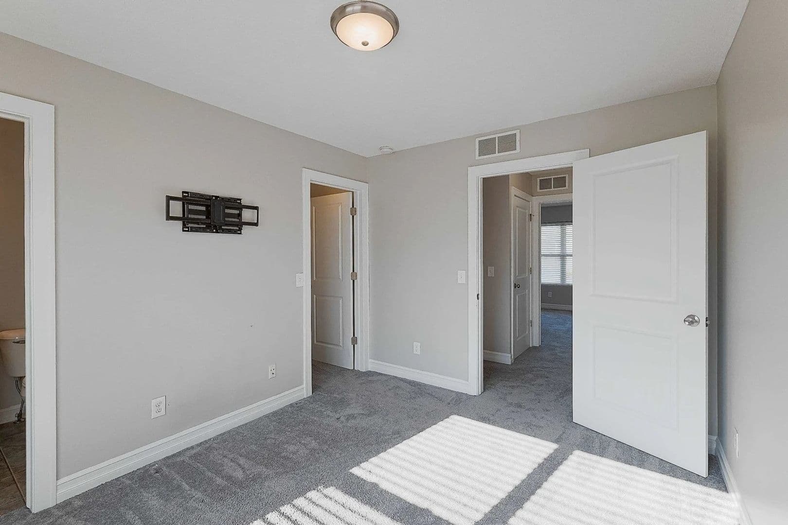 East Lansing Apartment: 3945 Hunsaker Drive