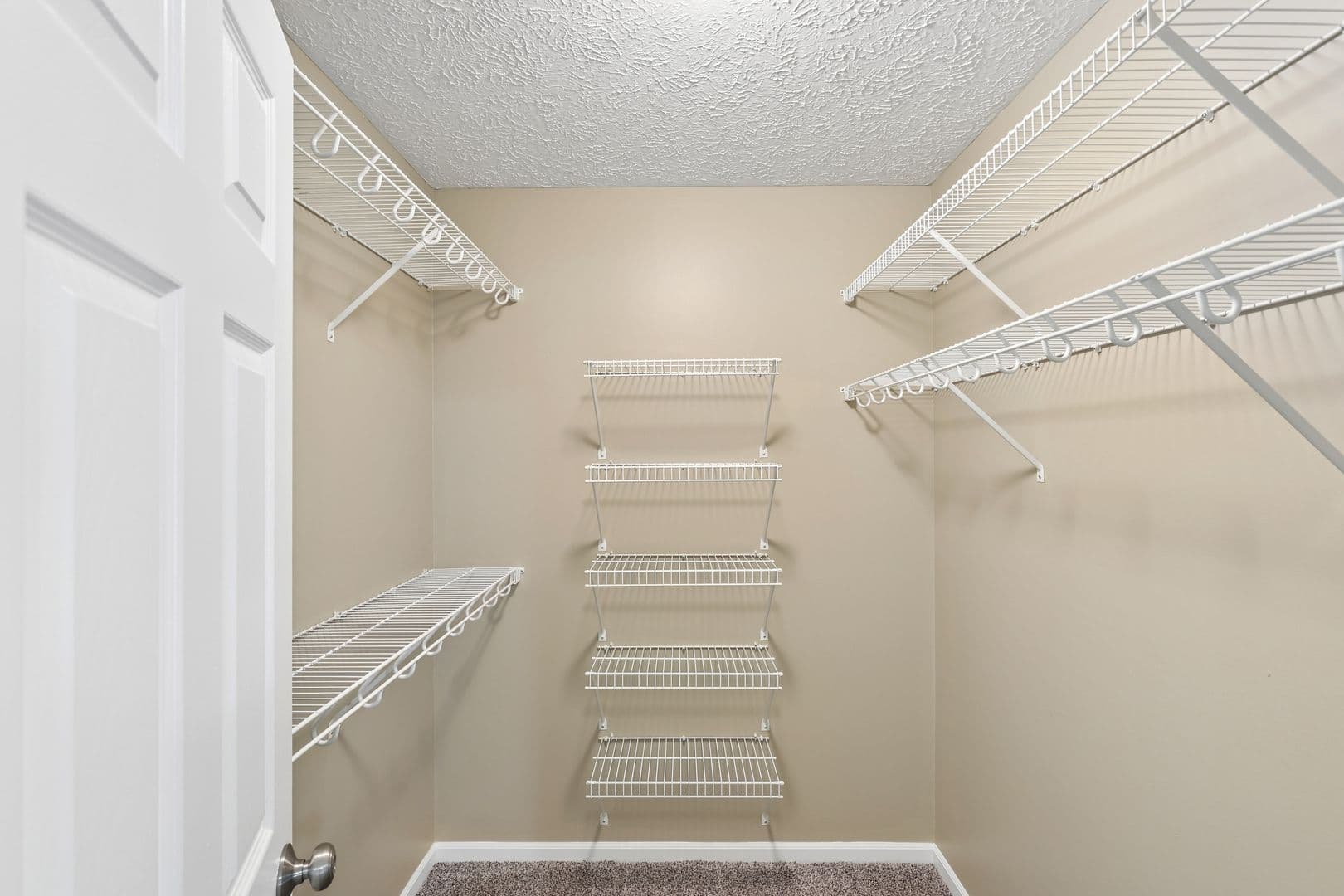 DeWitt Apartment: 270 Brunswick Drive