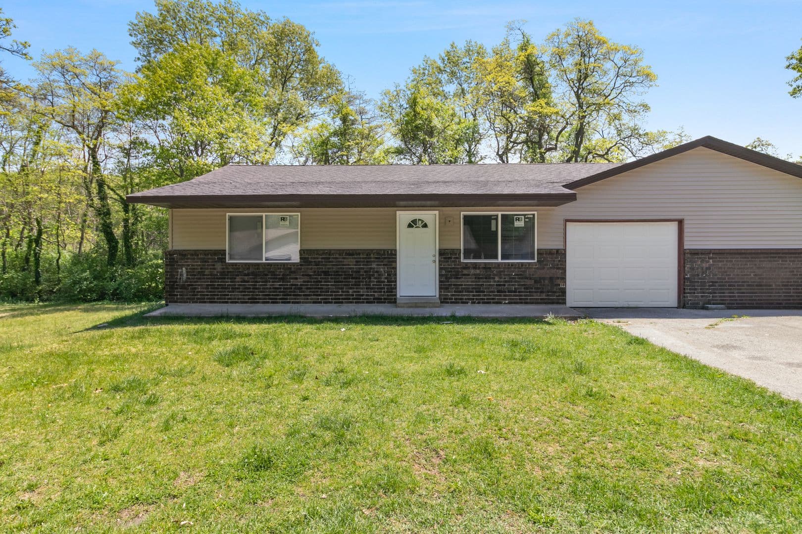 Coloma Apartment: 7155 Blue Star Highway