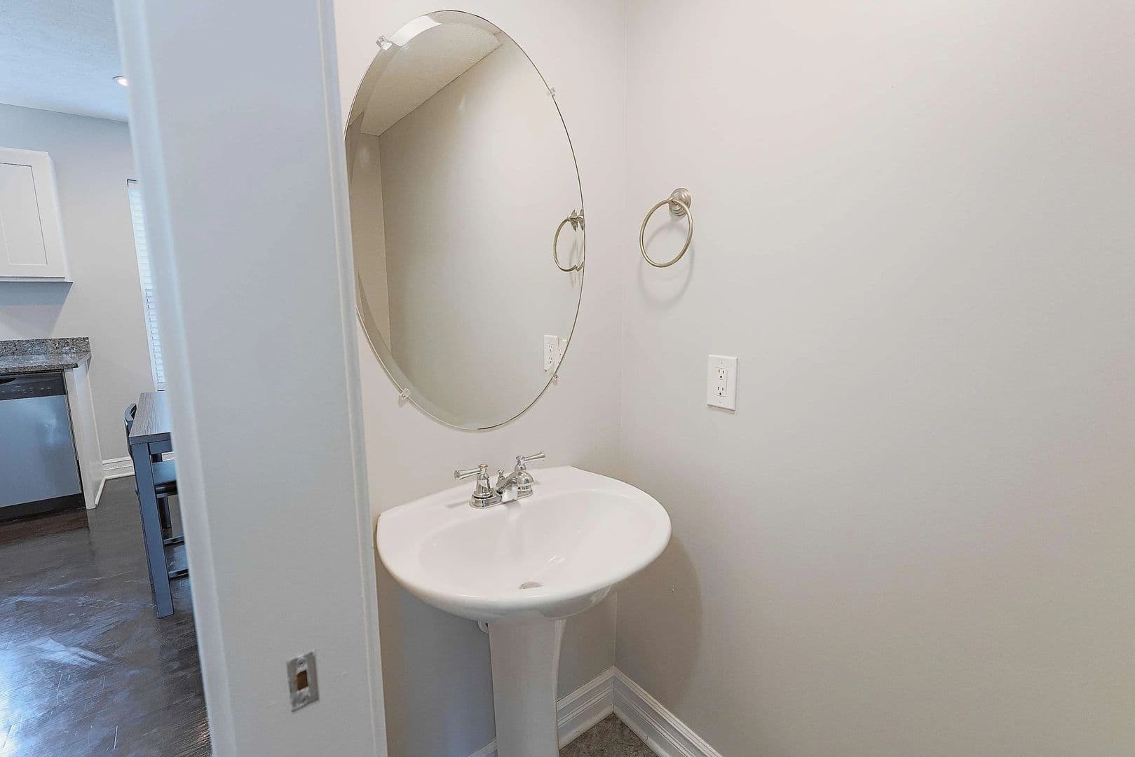 East Lansing Apartment: 3945 Hunsaker Drive