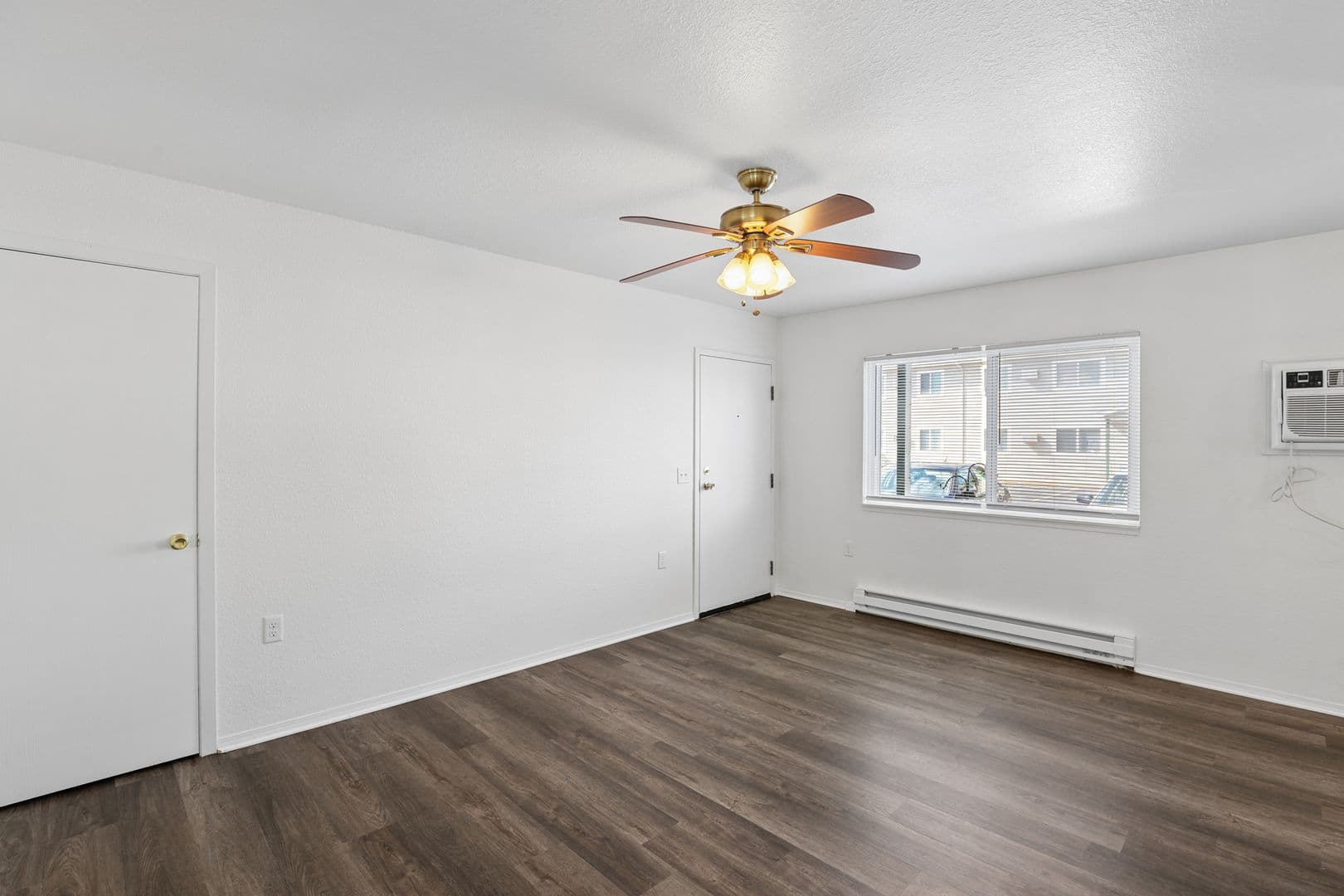 Clare Apartment: 235 Dwyer Avenue