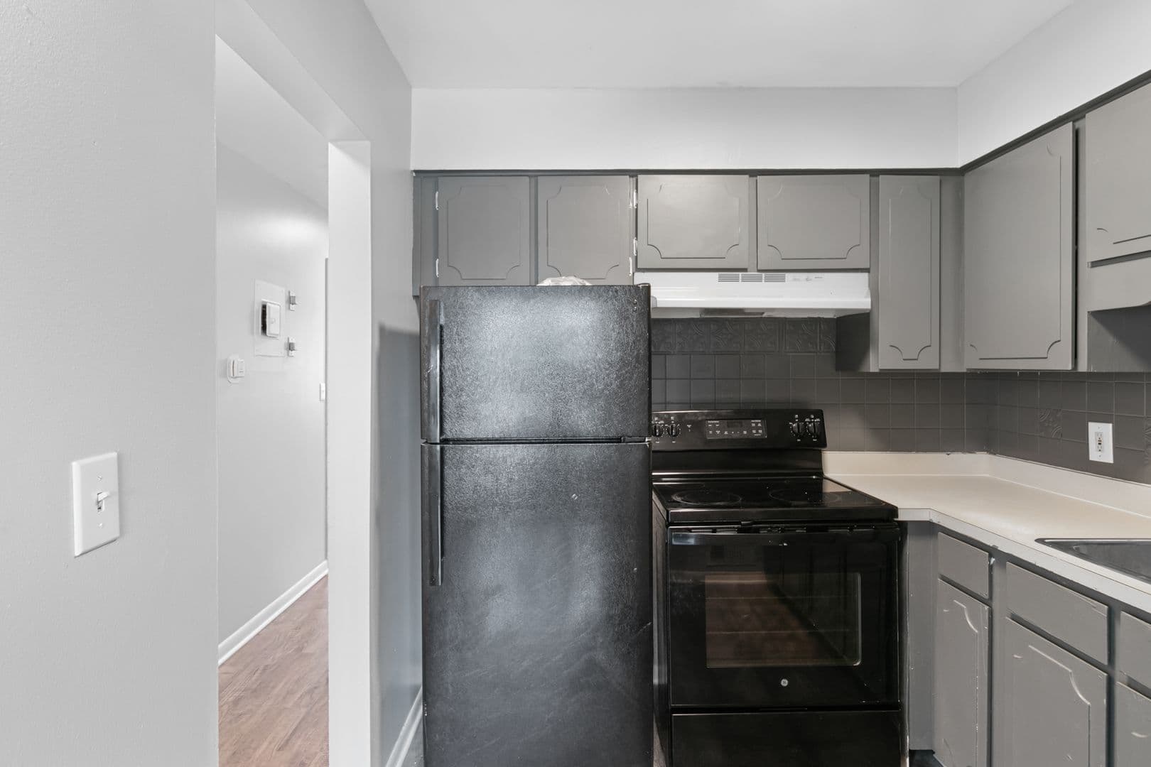 Lansing Apartment: 1815 Potomac Circle