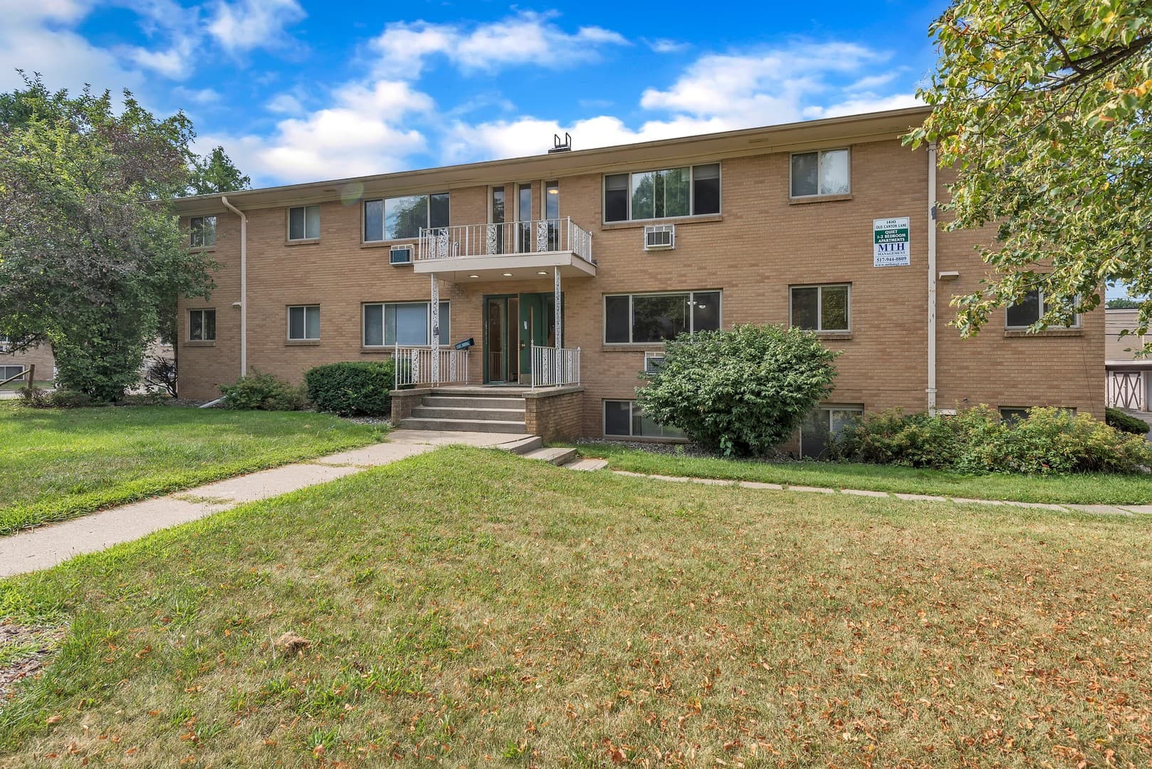 East Lansing Apartment: 1410 Old Canton Lane