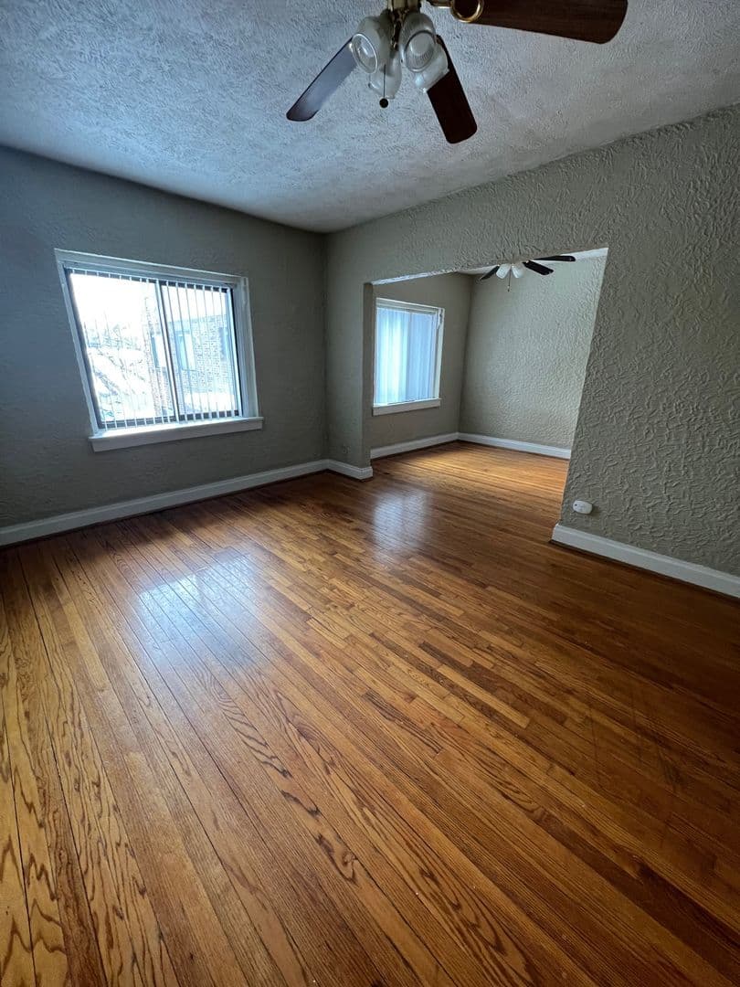 Parchment Apartment: 133 & 143 N Riverview Drive