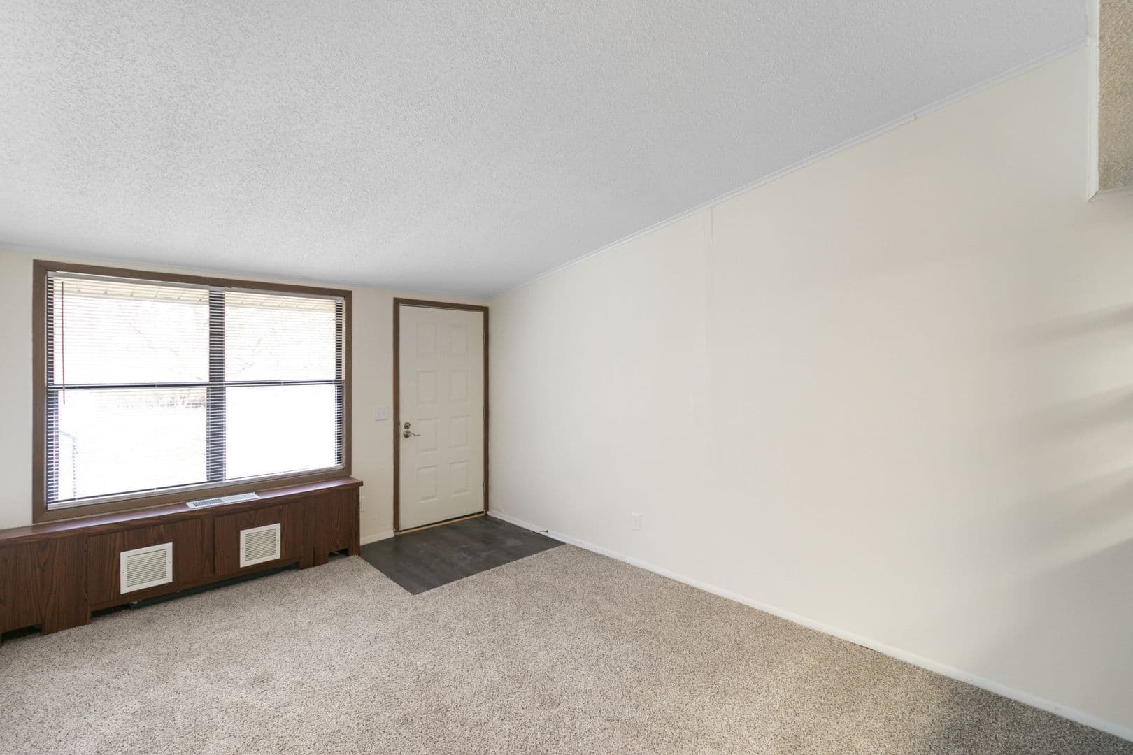 Haslett Apartment: 1373 Montgomery Court