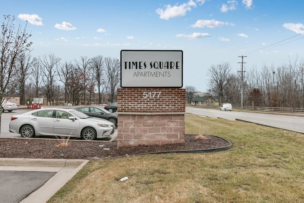 Okemos Apartment: 5177 Marsh Road