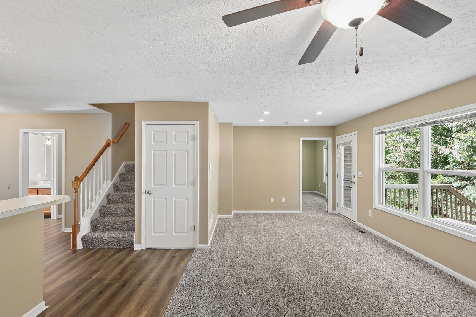 DeWitt Apartment: 270 Brunswick Drive