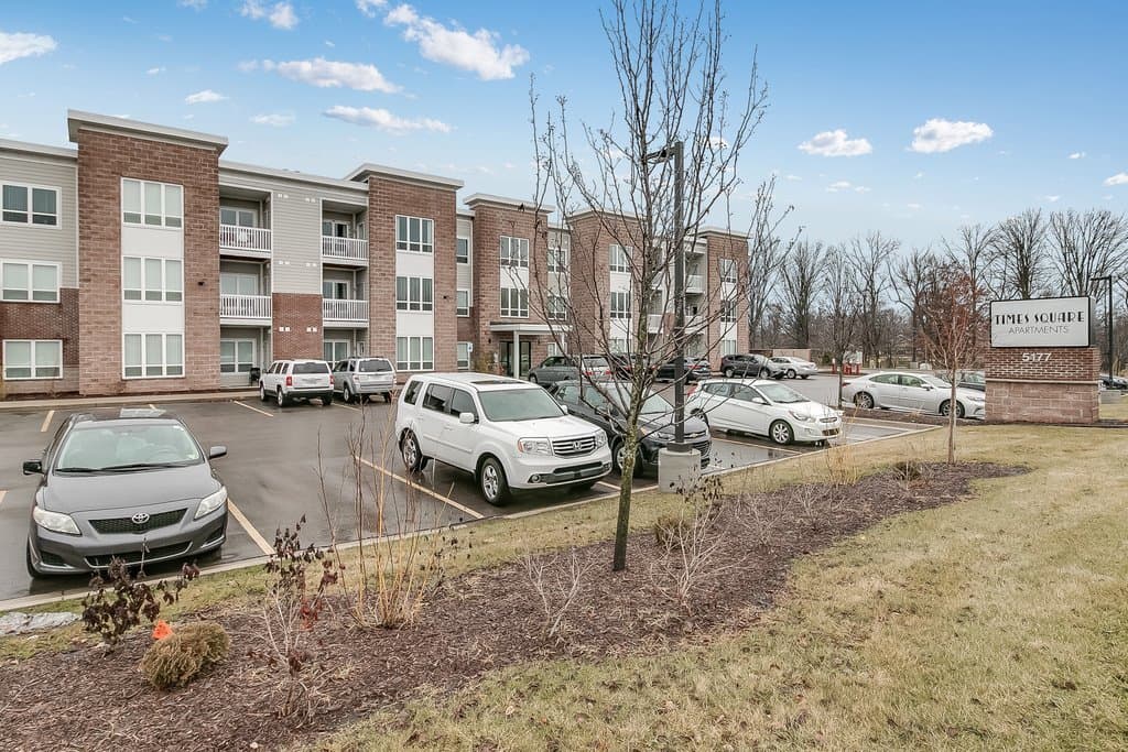 Okemos Apartment: 5177 Marsh Road