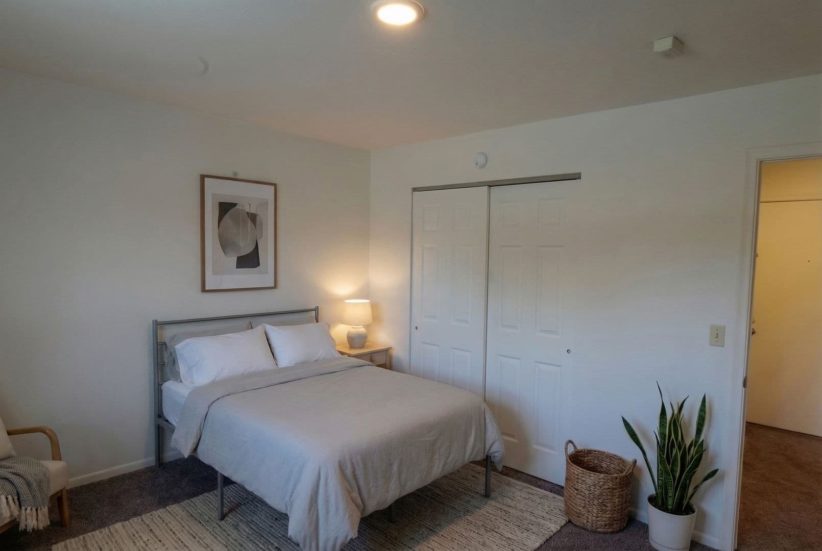East Lansing Apartment: 2345 N. Harrison Road
