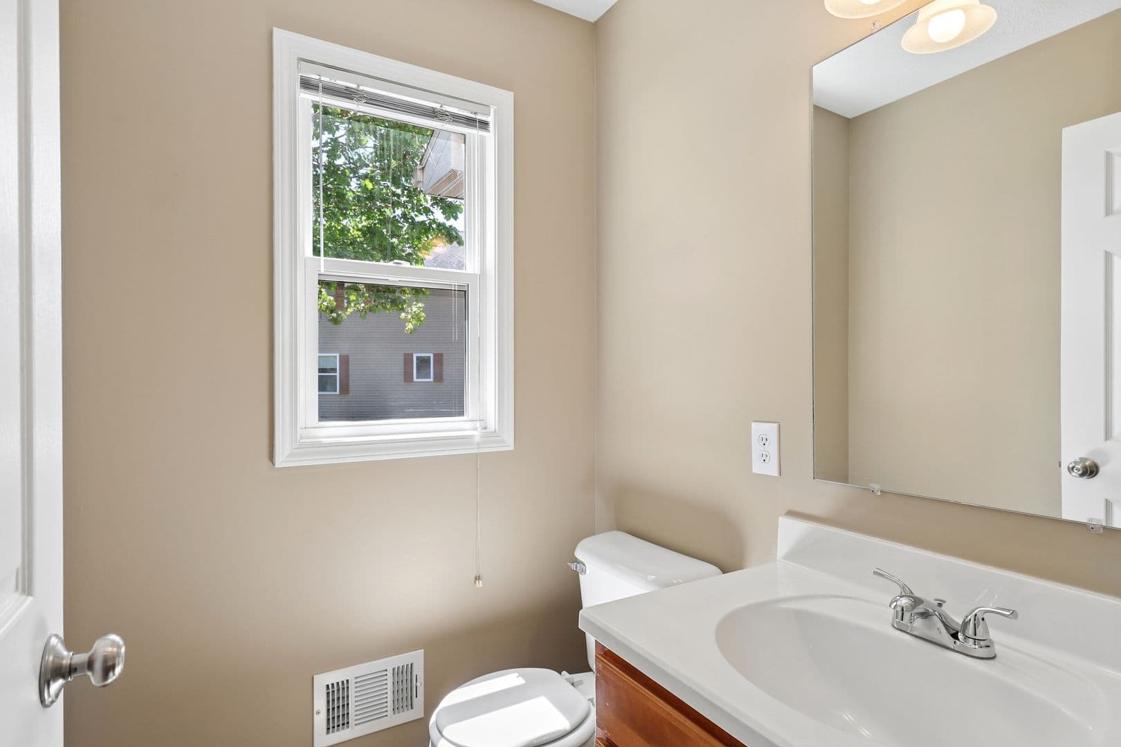 DeWitt Apartment: 270 Brunswick Drive
