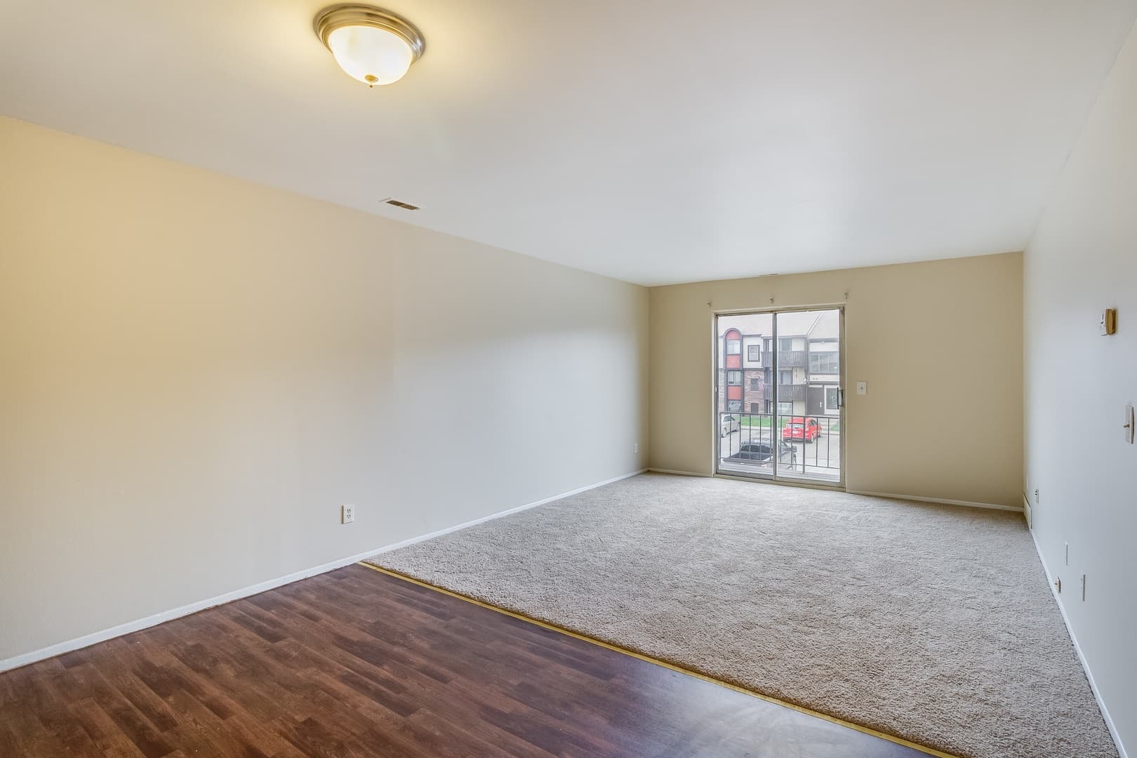Lapeer Apartment: 55 Suzanne Drive