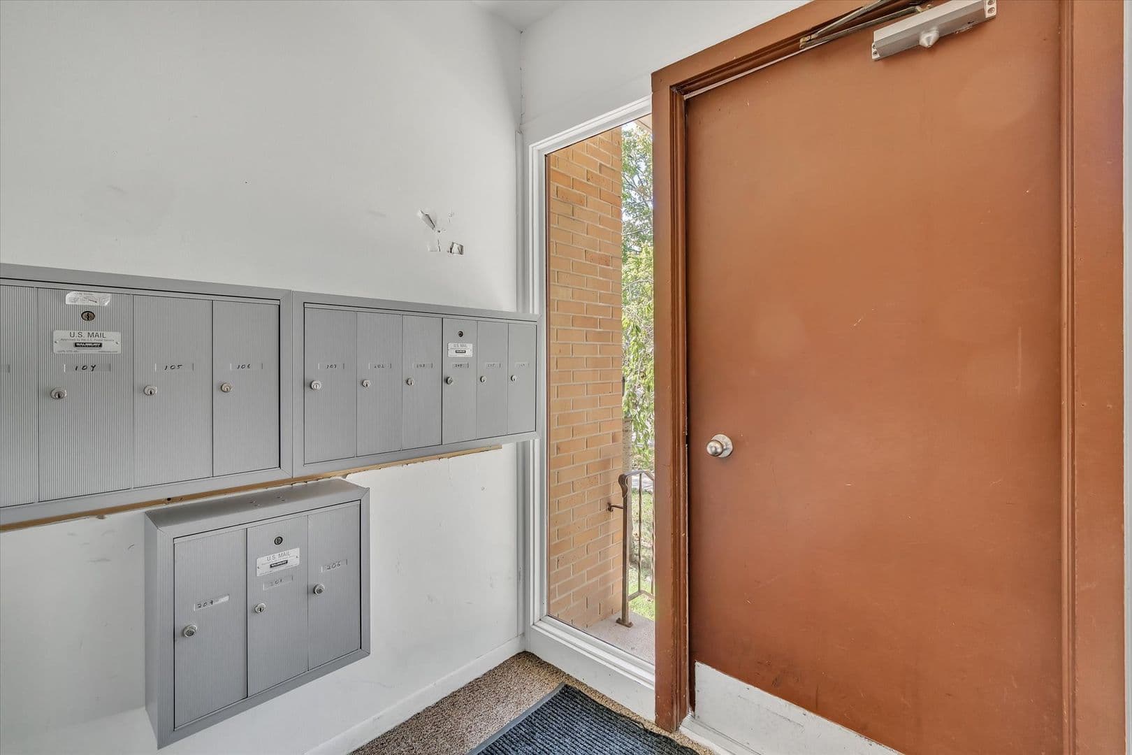 Owosso Apartment: 410 N. Ball St