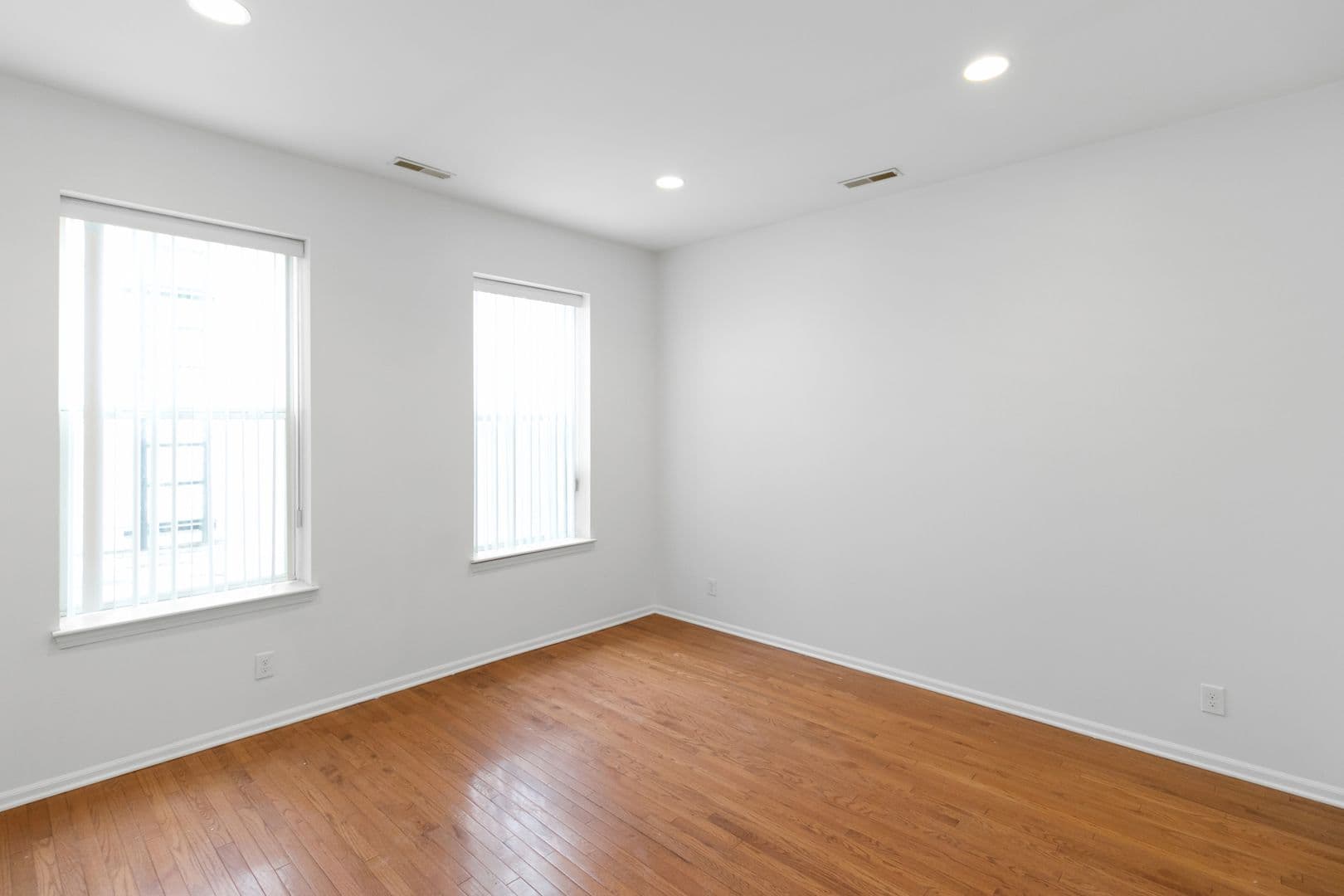 Ypsilanti Apartment: 533 - 537 West Cross Street