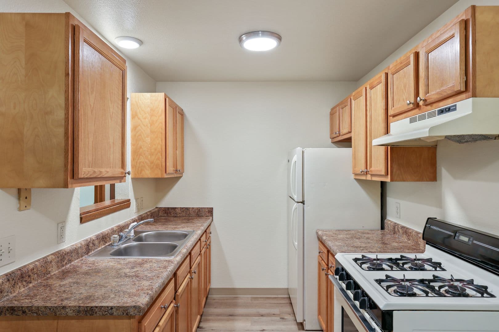 Wyoming Apartment: 3356 Byron Center Ave SW