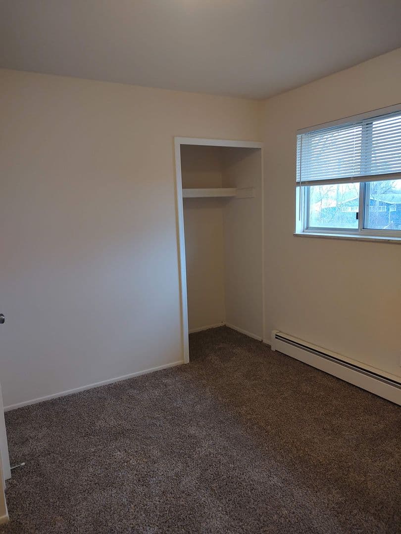 Davison Apartment: 348 E. Clark Street