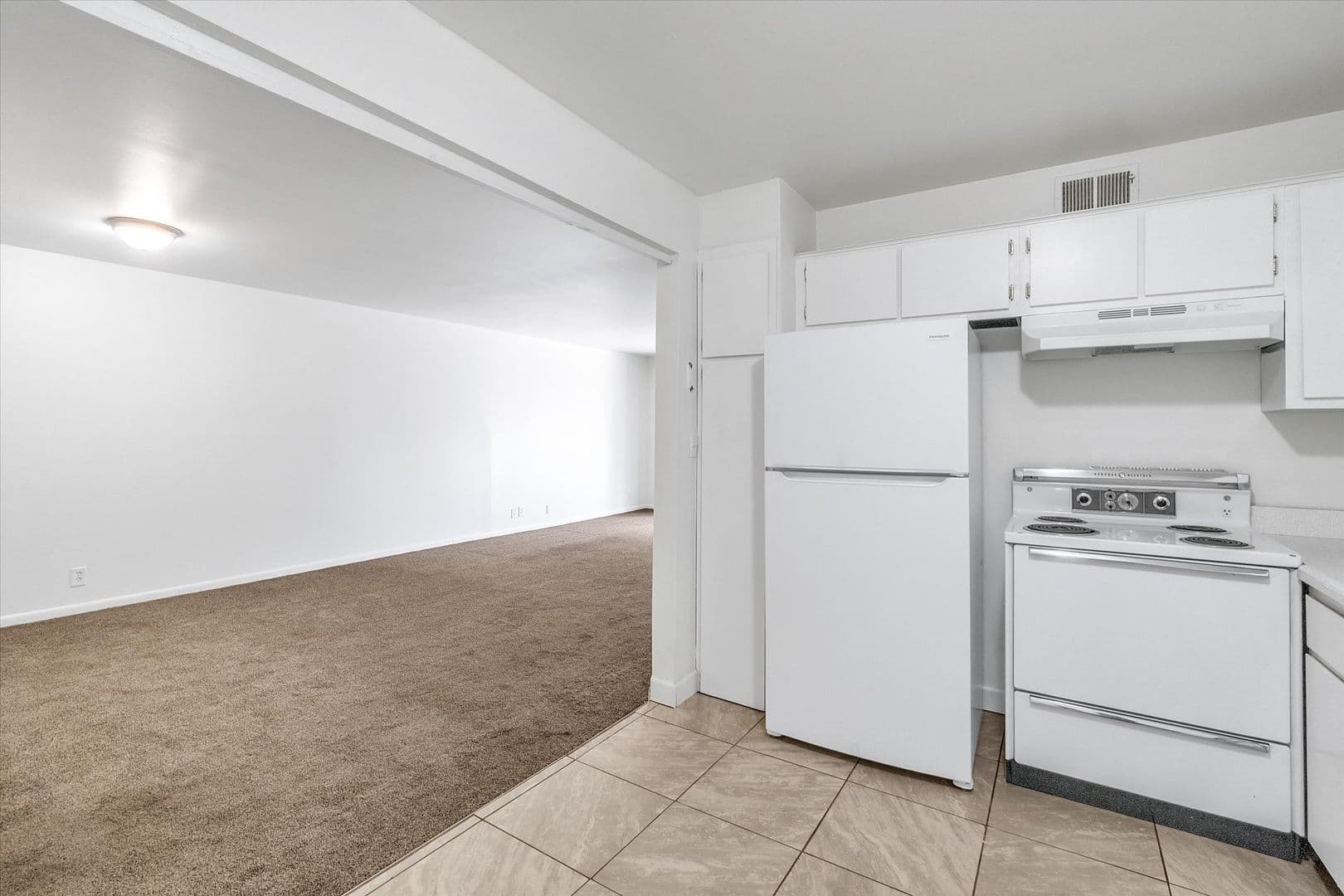 Owosso Apartment: 410 N. Ball St