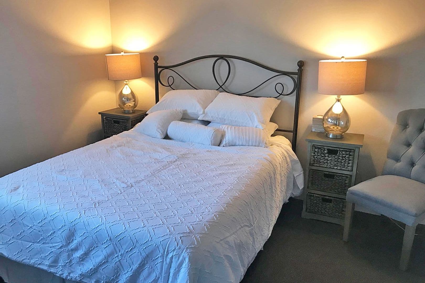 East Lansing Apartment: 1600 East Grand River Avenue