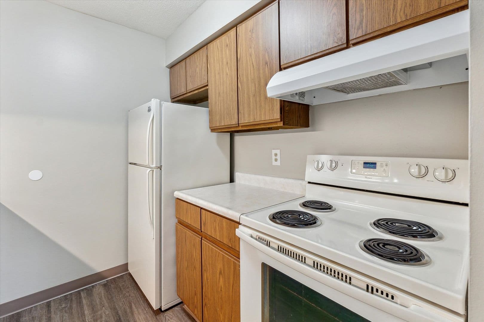 Augusta Apartment: 504 W Jefferson