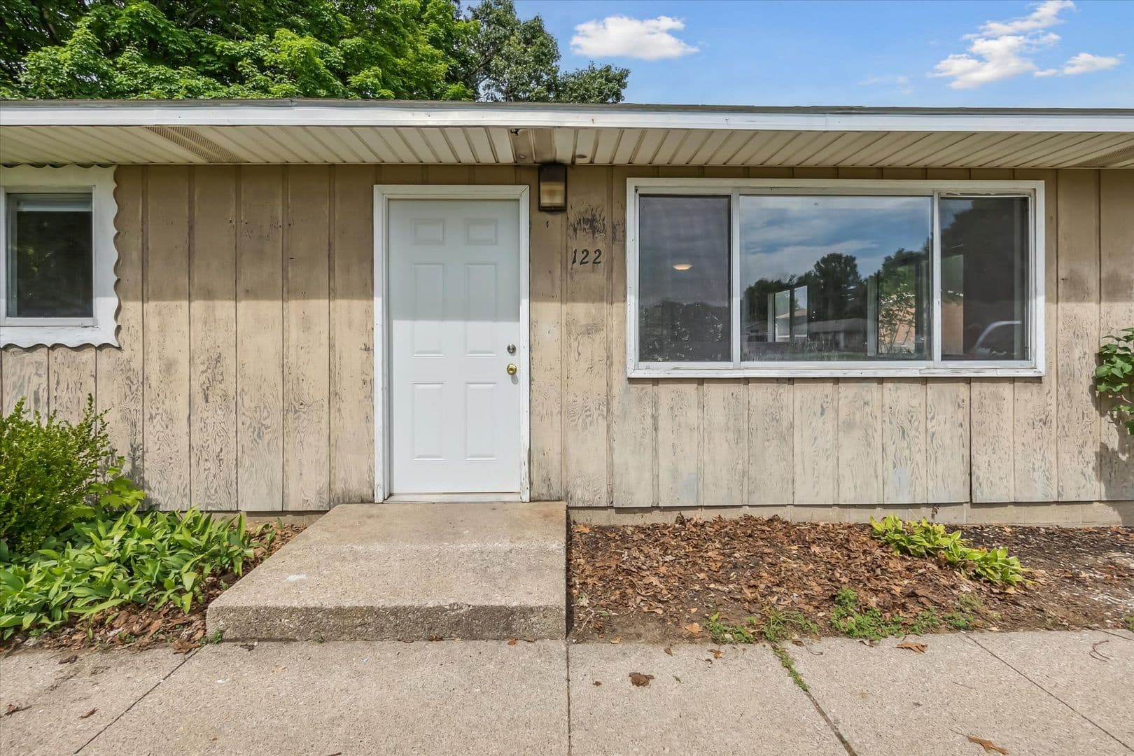Lawton Apartment: 210 Morrill