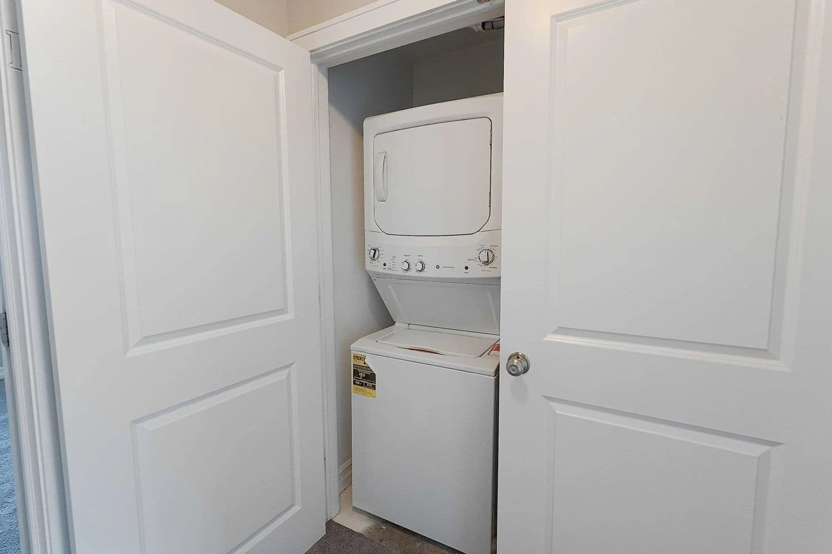 East Lansing Apartment: 3945 Hunsaker Drive