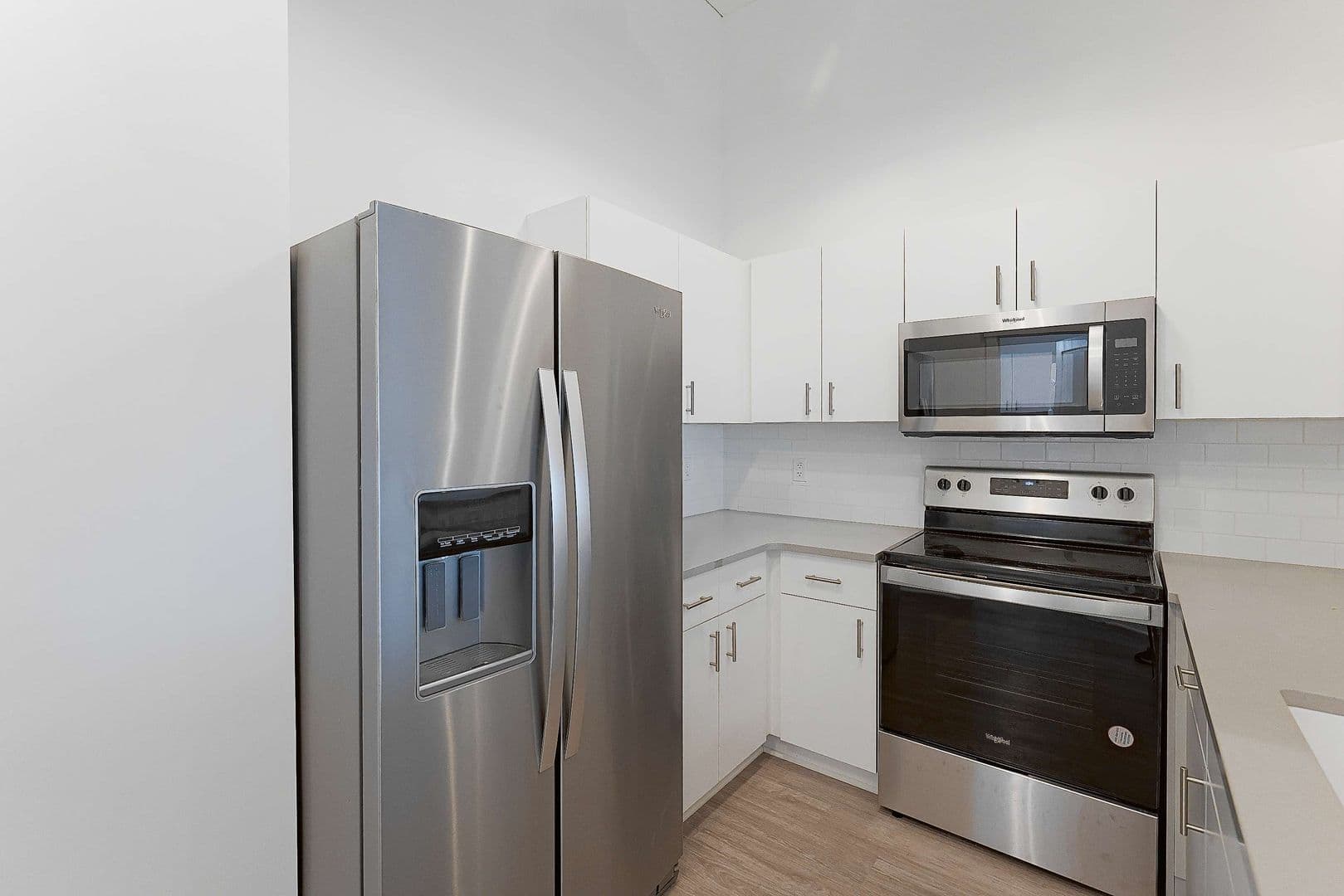 Lansing Apartment: 501 S  Capitol Avenue