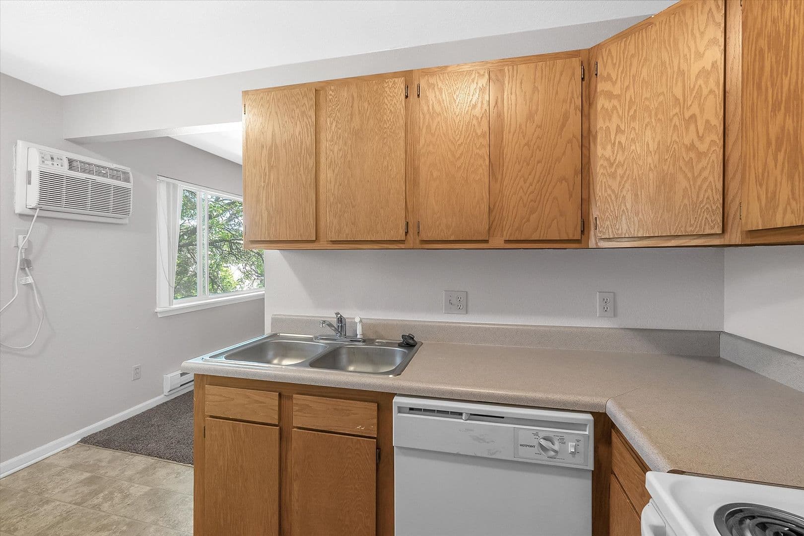 Grand Ledge Apartment: 515 & 516 Maple