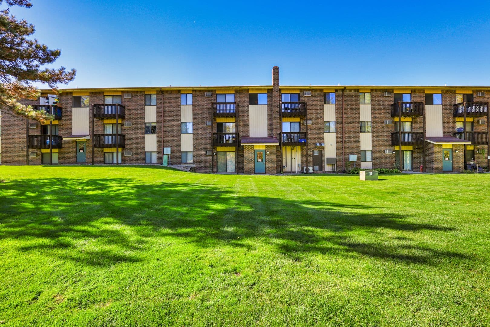 Wyoming Apartment: 3356 Byron Center Ave SW