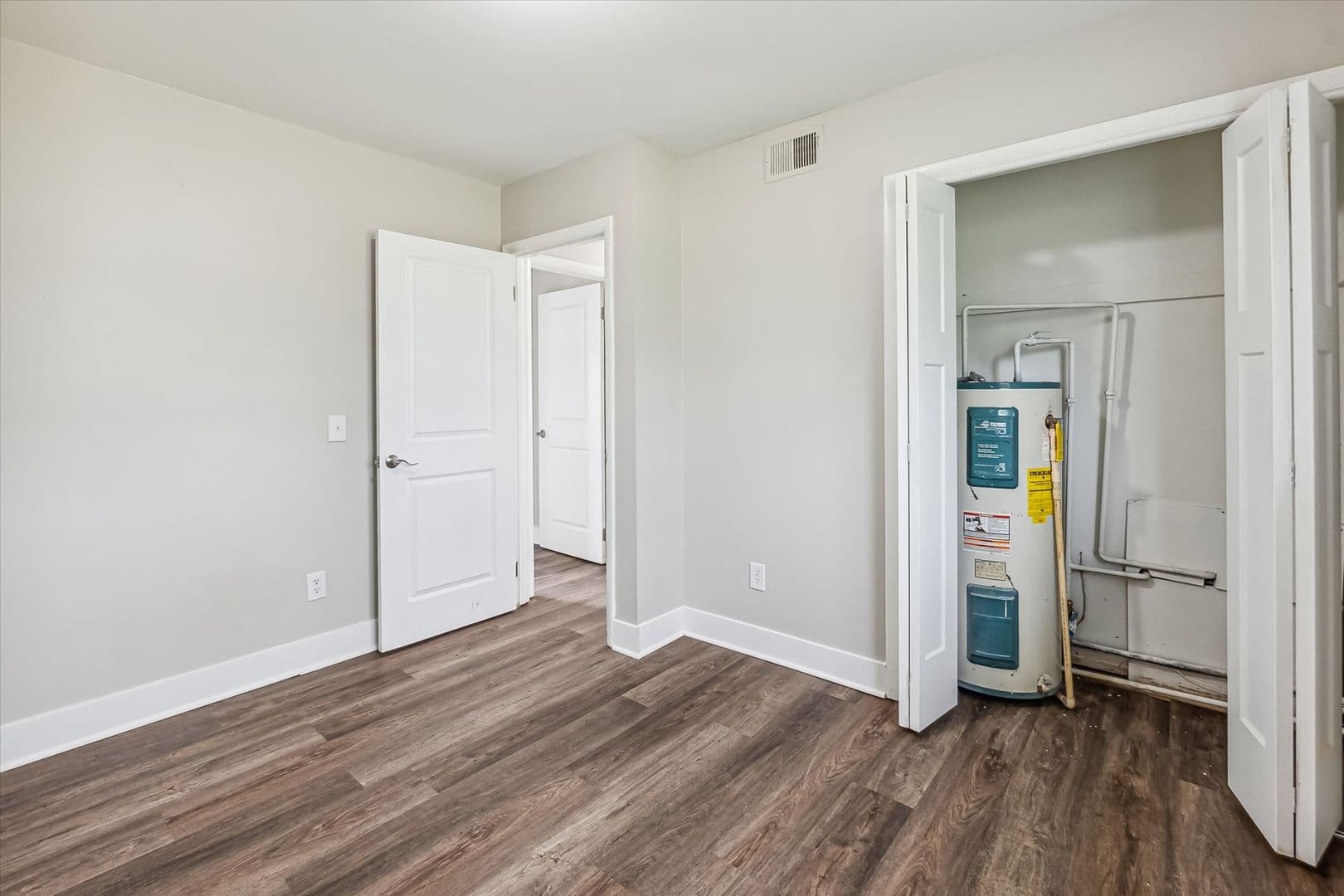 Lawton Apartment: 210 Morrill