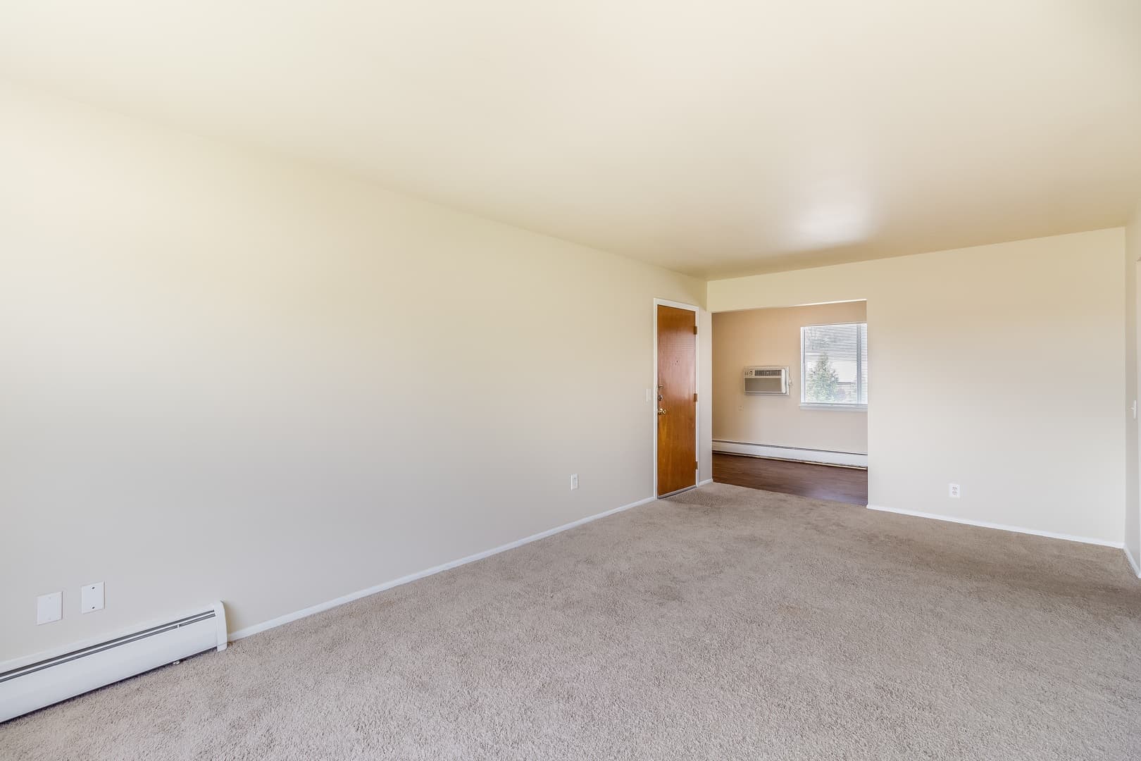 Lapeer Apartment: 55 Suzanne Drive