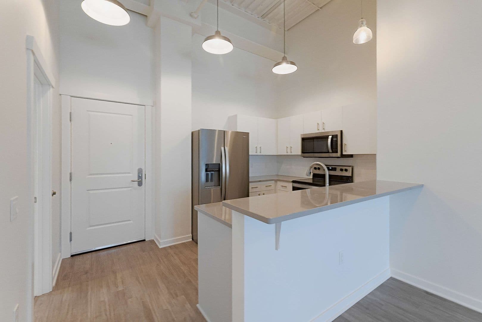 Lansing Apartment: 501 S  Capitol Avenue