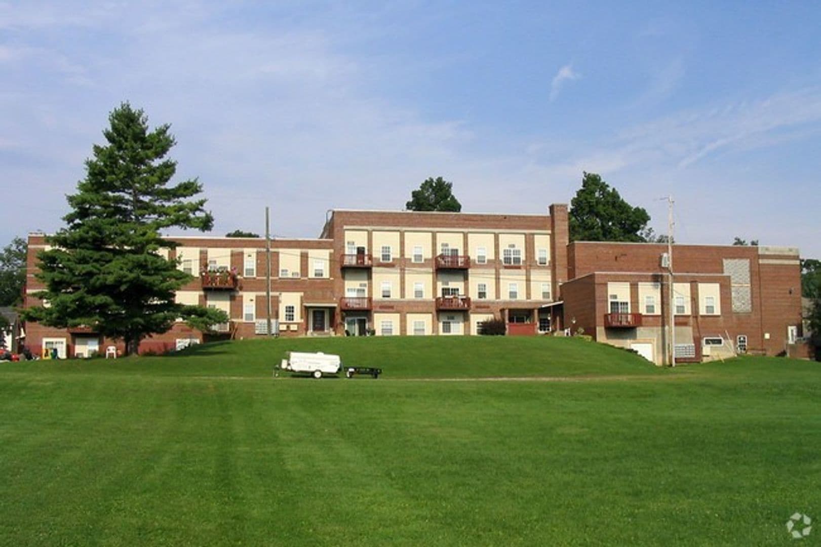 Olivet Apartment: 350 Church Street