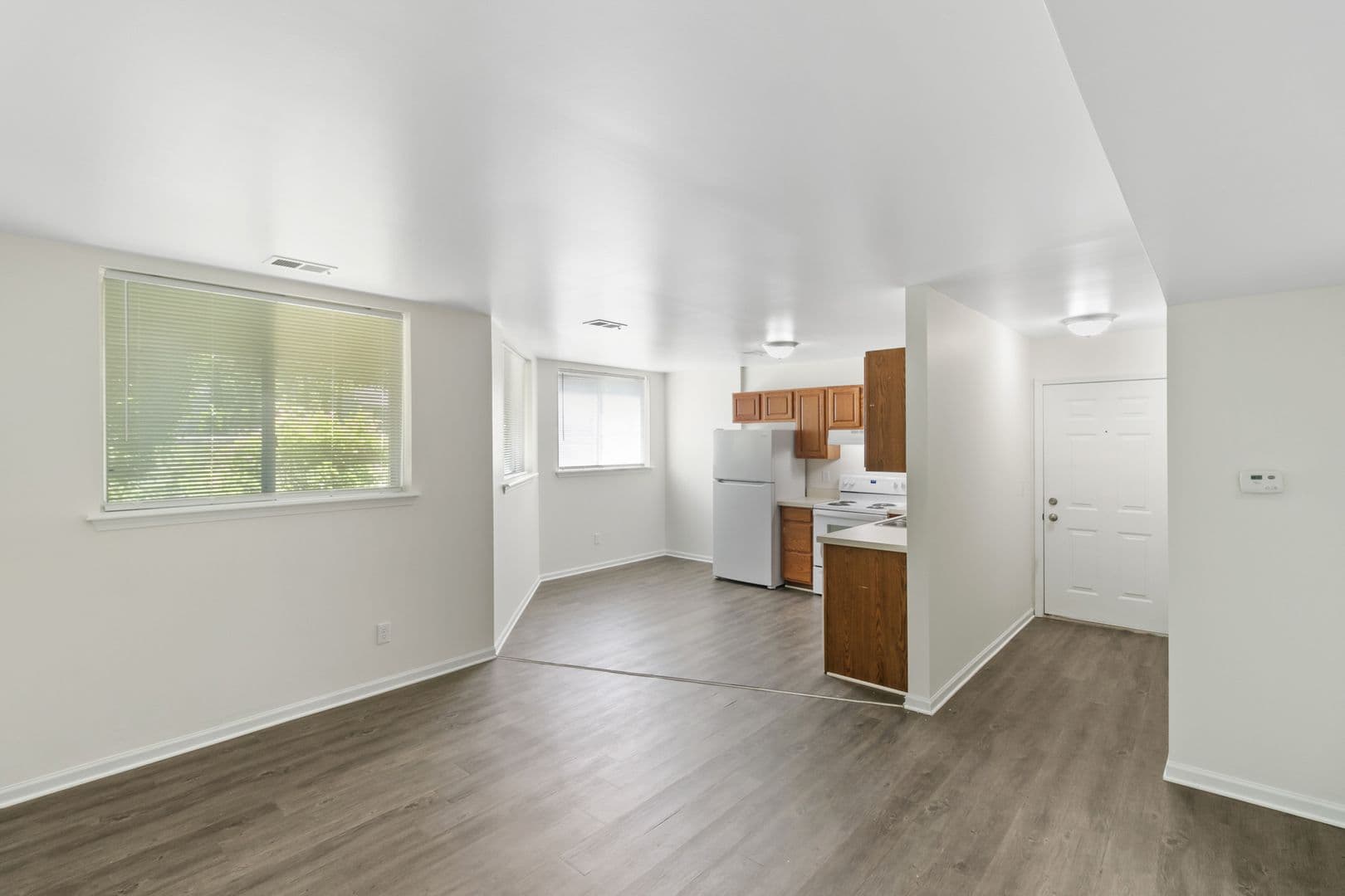 Linden Apartment: 13180 Ripley Street