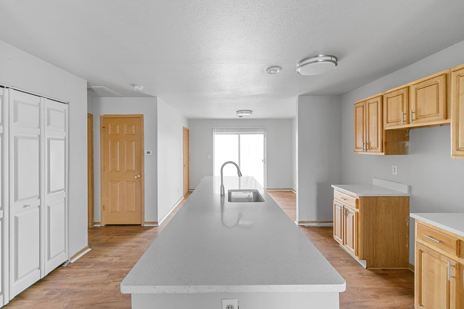 Saginaw Apartment: 2800 Brookwood N.