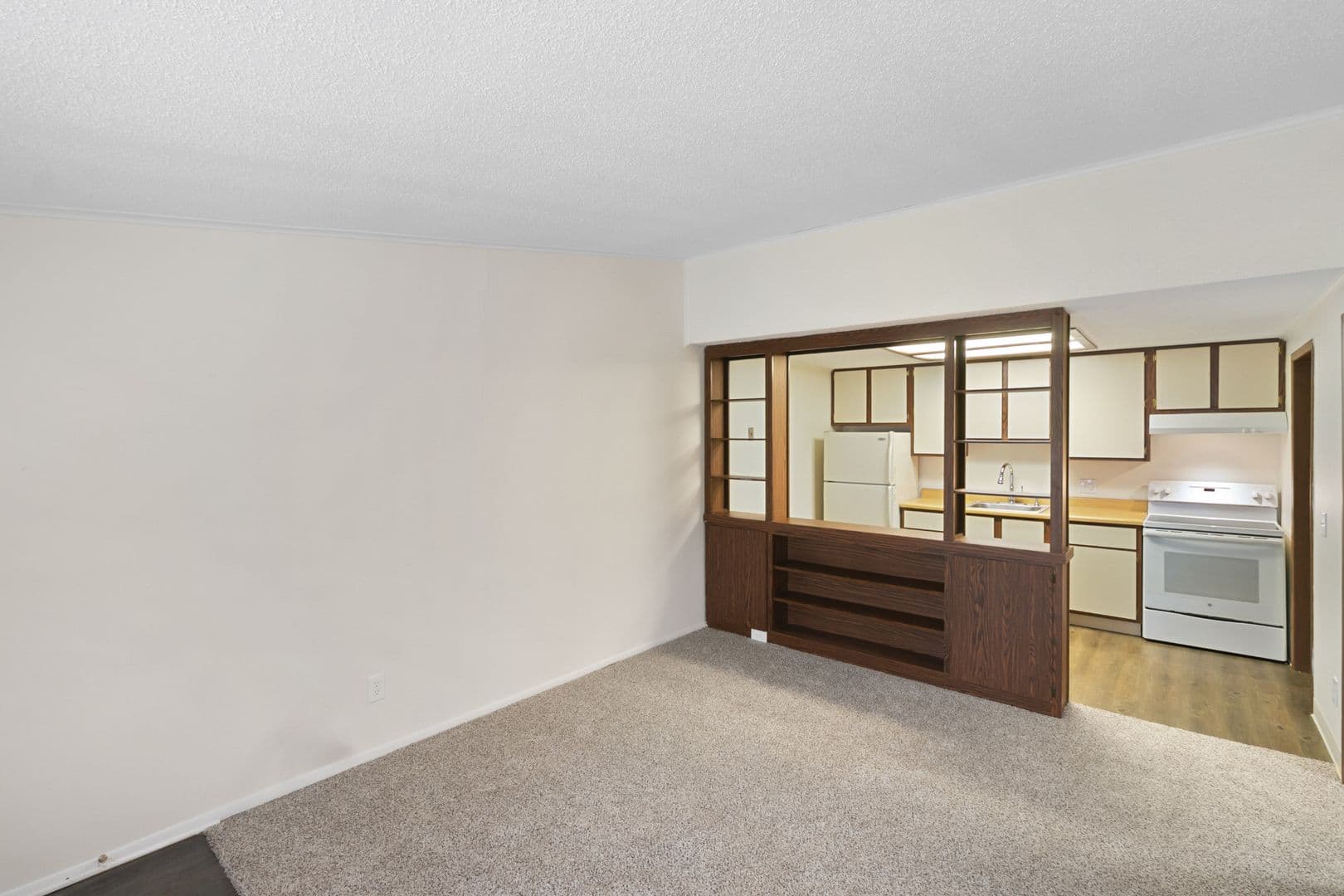 Haslett Apartment: 1373 Montgomery Court