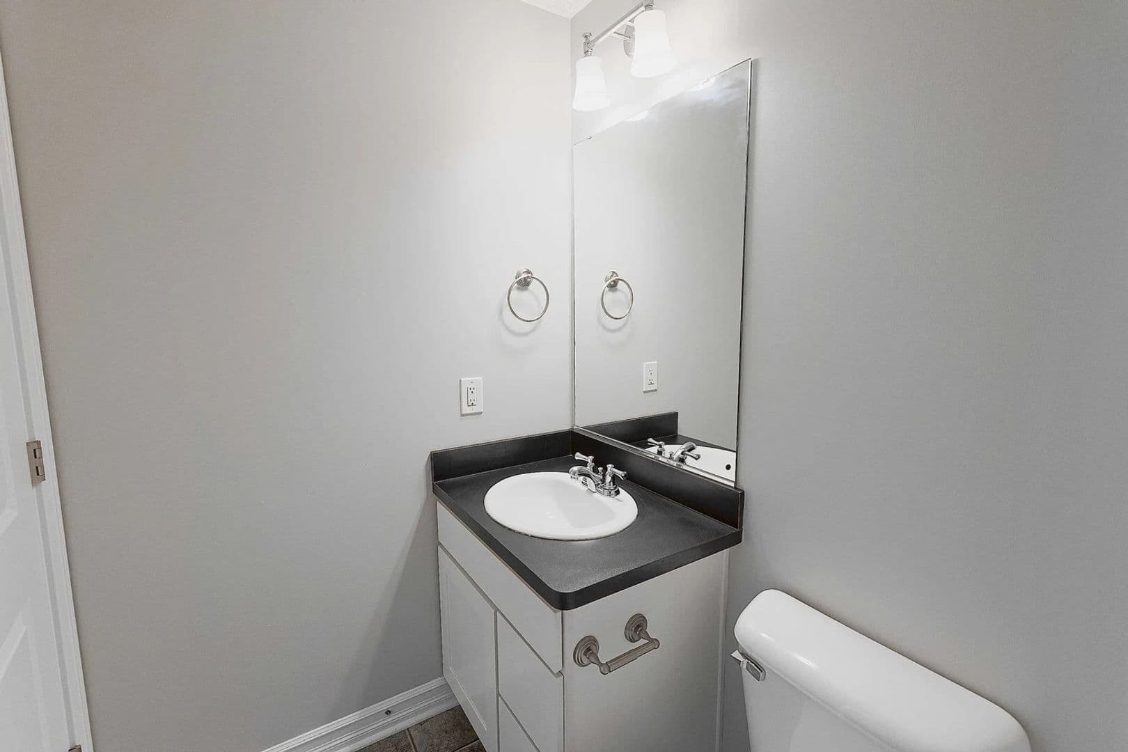 East Lansing Apartment: 3945 Hunsaker Drive