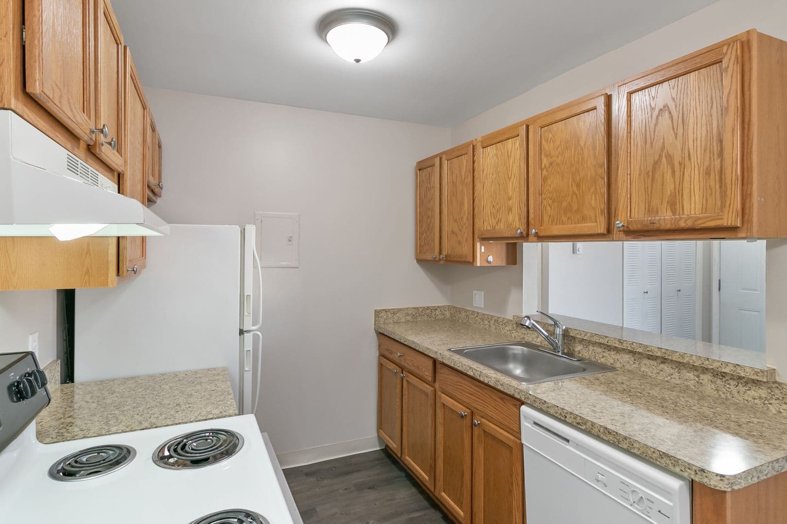 Howell Apartment: 428 Greenwich Drive