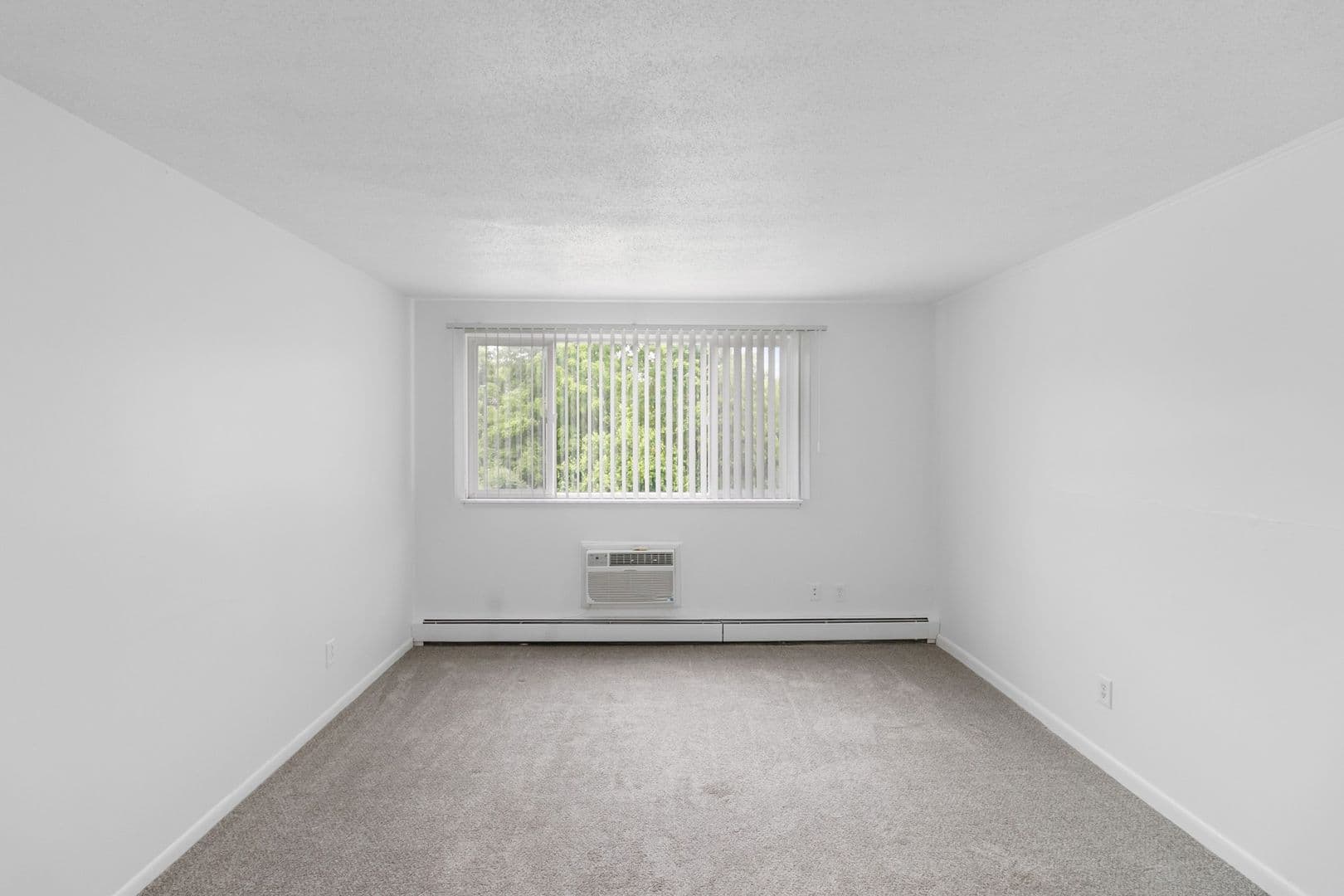 Kalamazoo Apartment: 105 N Kendall Ave