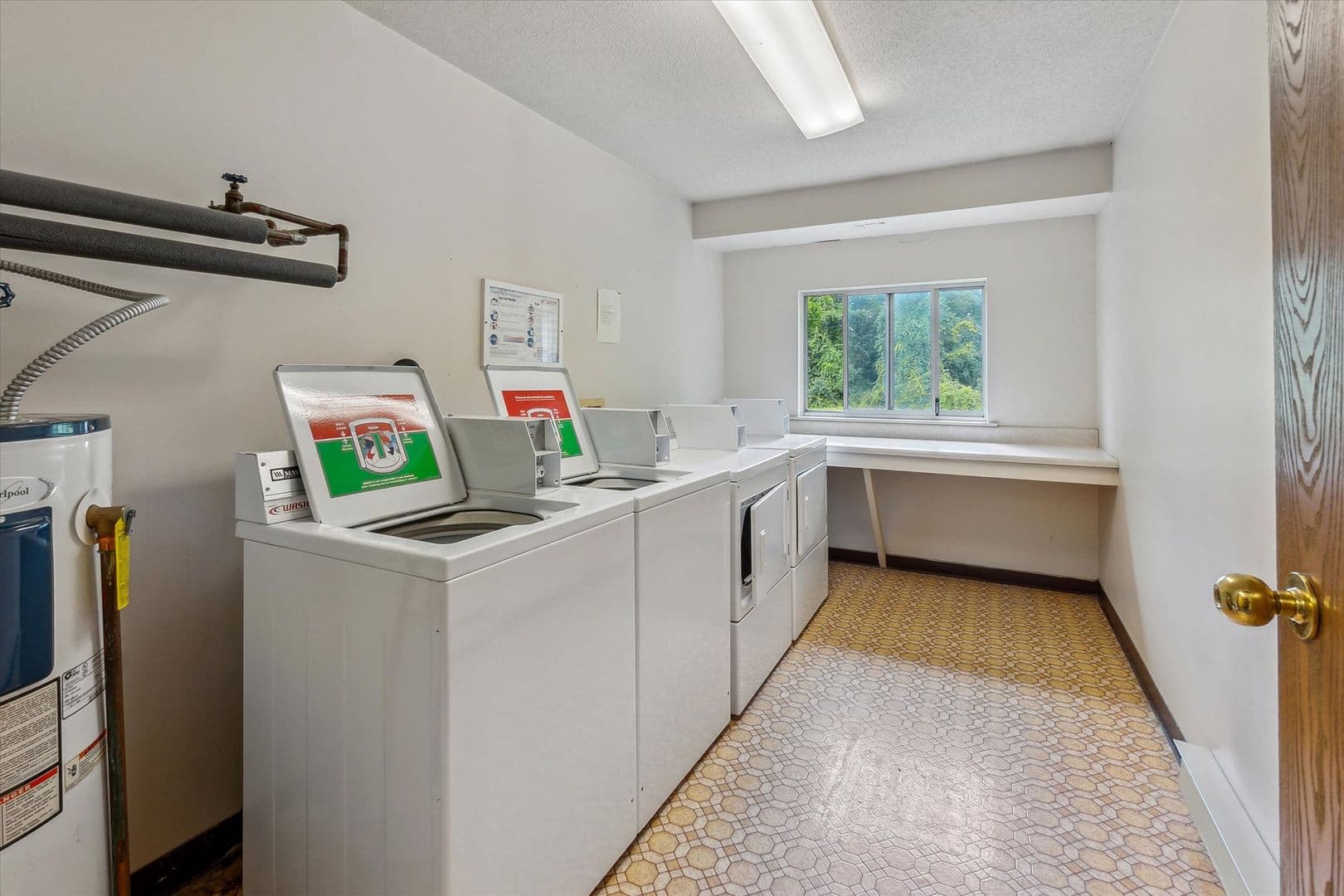 Augusta Apartment: 504 W Jefferson