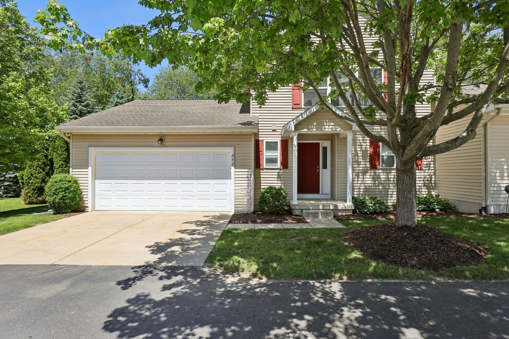 DeWitt Apartment: 270 Brunswick Drive