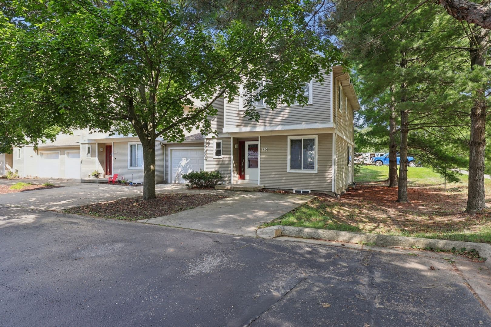 DeWitt Apartment: 270 Brunswick Drive