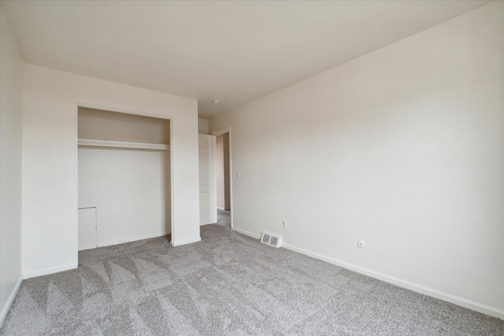 Saginaw Apartment: 2601 Germain