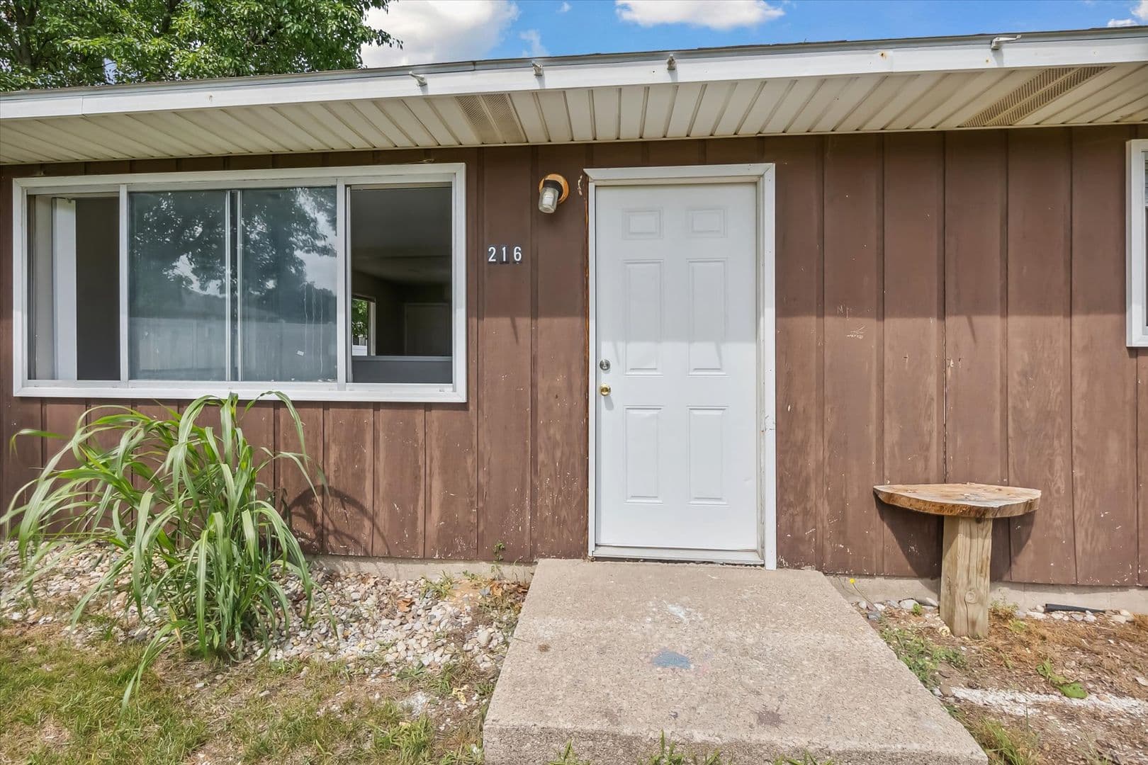 Lawton Apartment: 210 Morrill