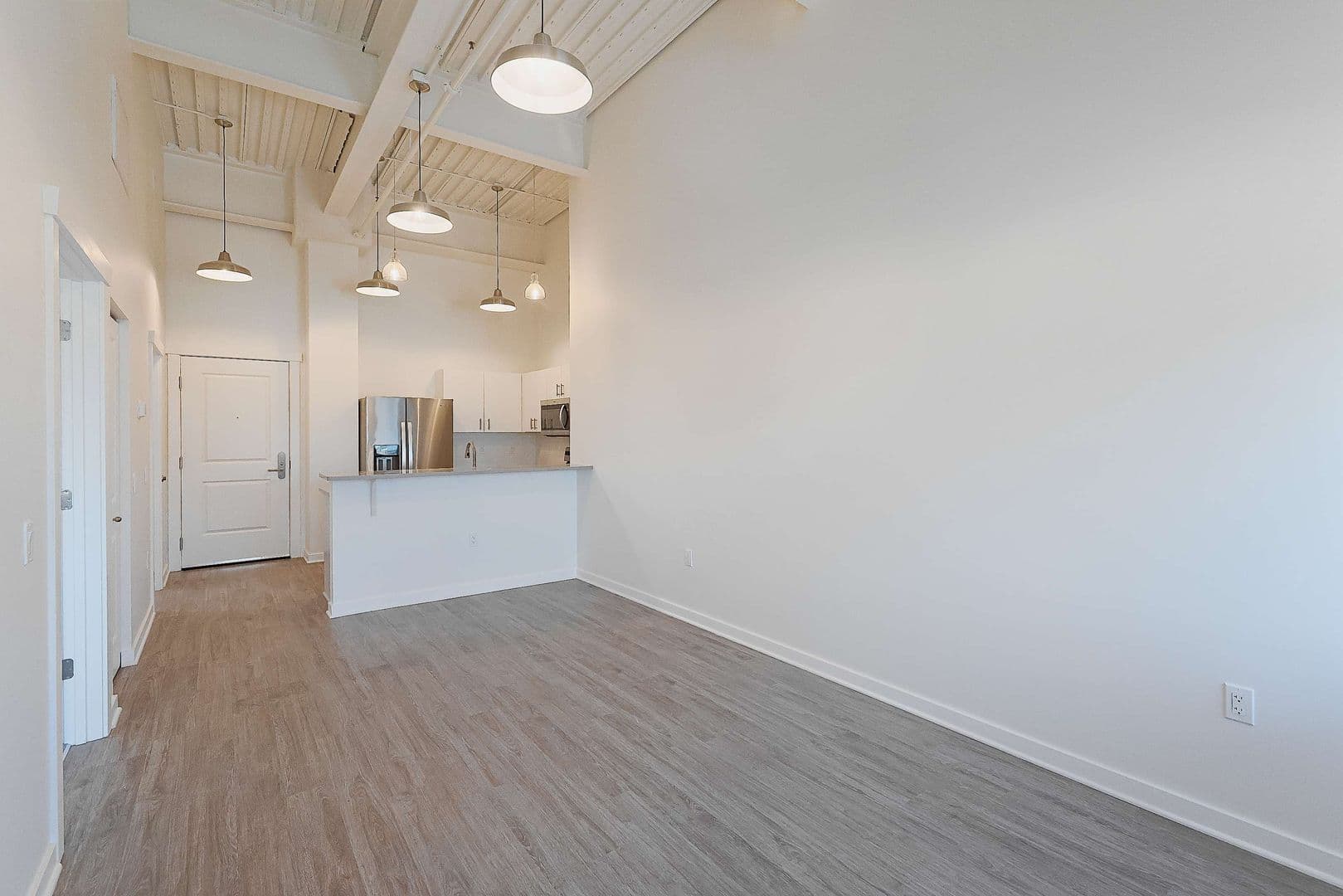 Lansing Apartment: 501 S  Capitol Avenue