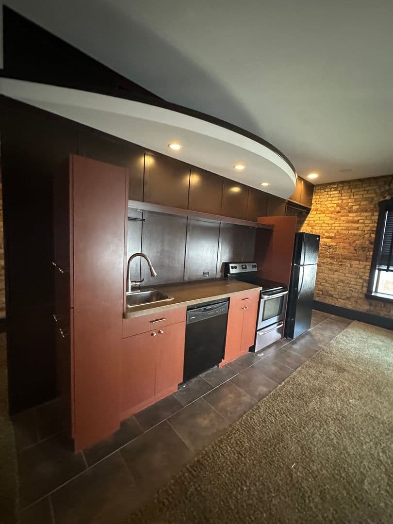 Lansing Apartment: 110 E. Allegan Street