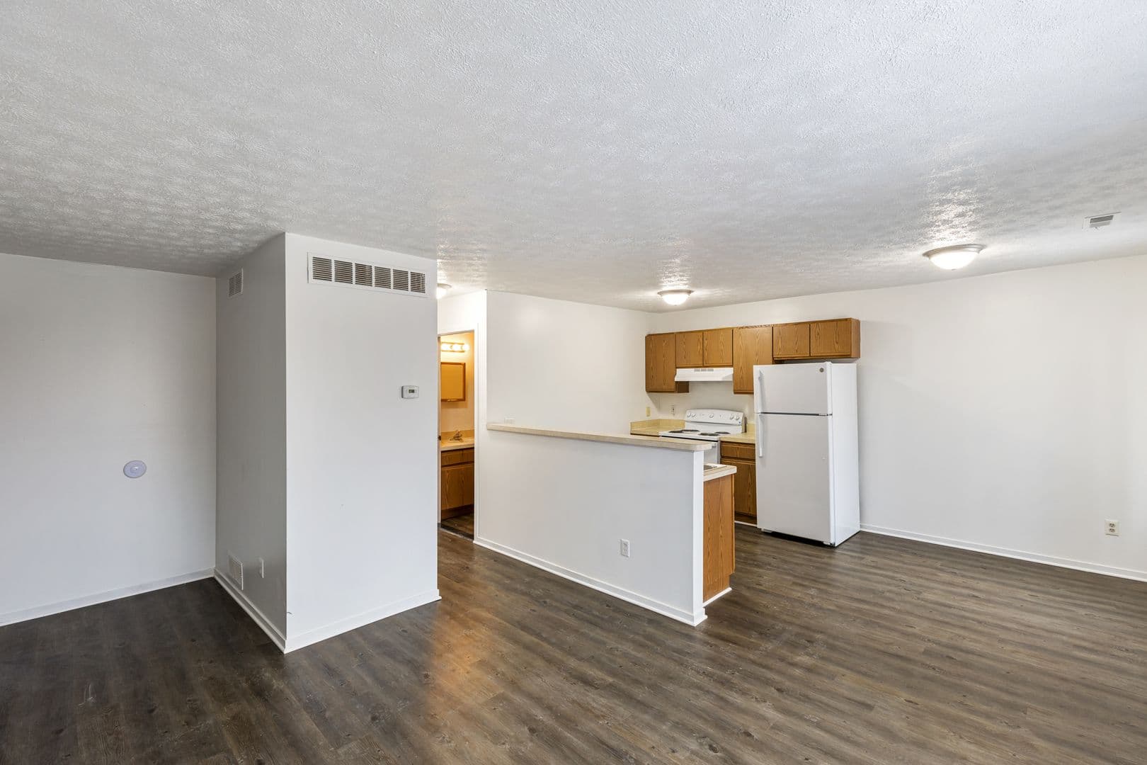 Marine City Apartment: 6800 King Rd