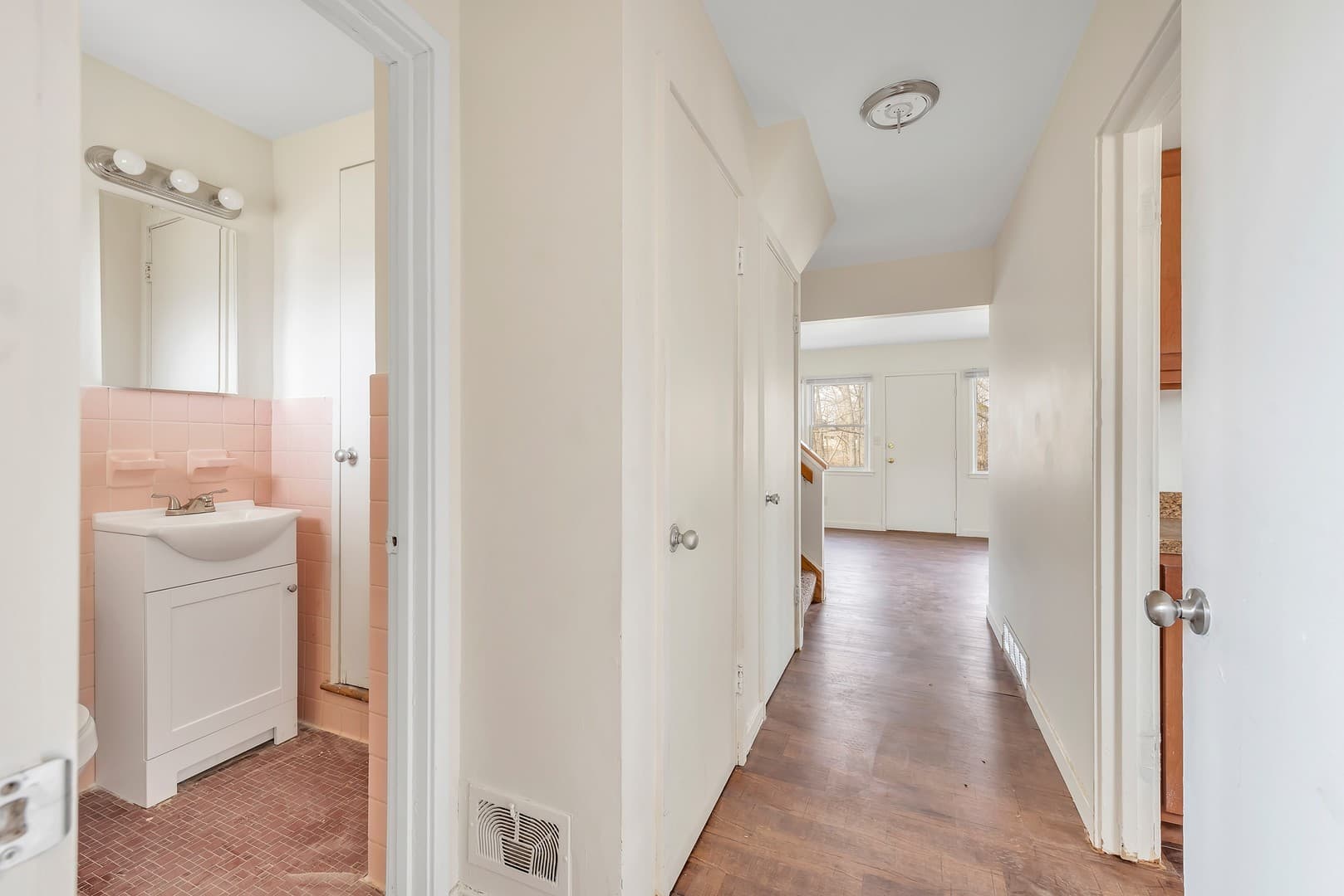 Springfield Apartment: 1 -16 Locust Road